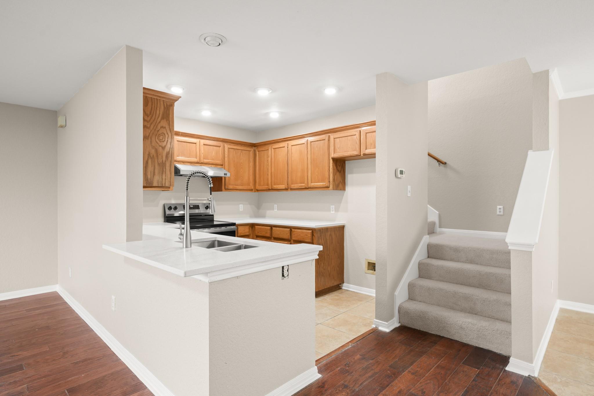 2109 Redwing Way Property Photo 5