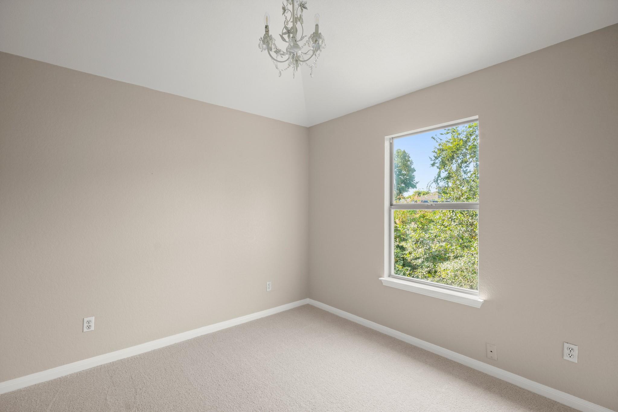 2109 Redwing Way Property Photo 12