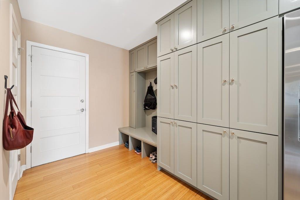 8211 Stillwood Ln Property Photo 14