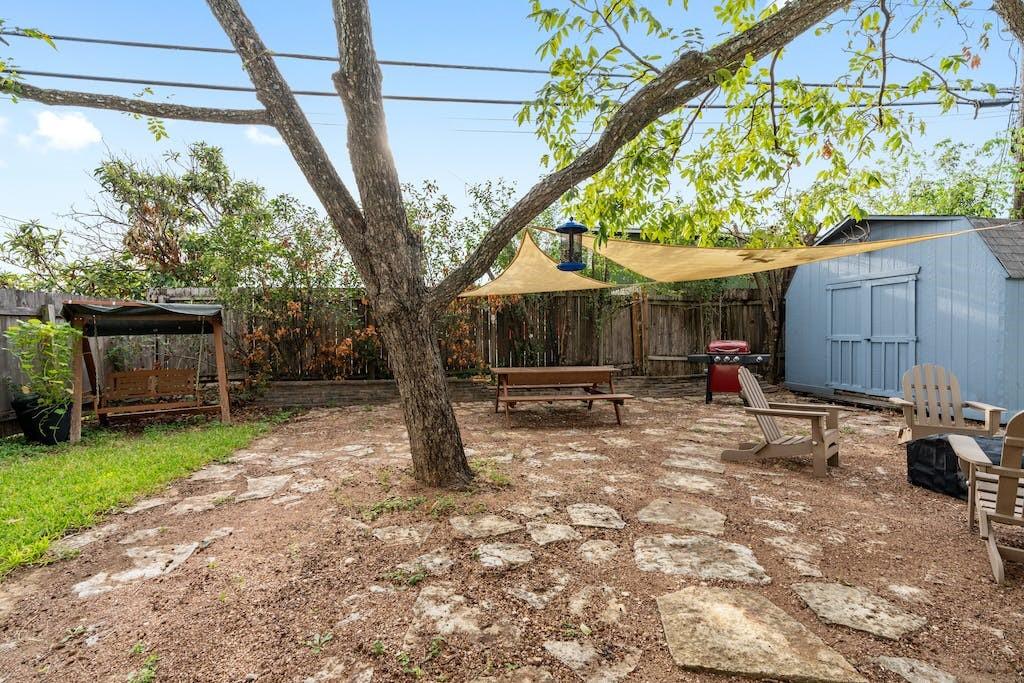 8211 Stillwood Ln Property Photo 26