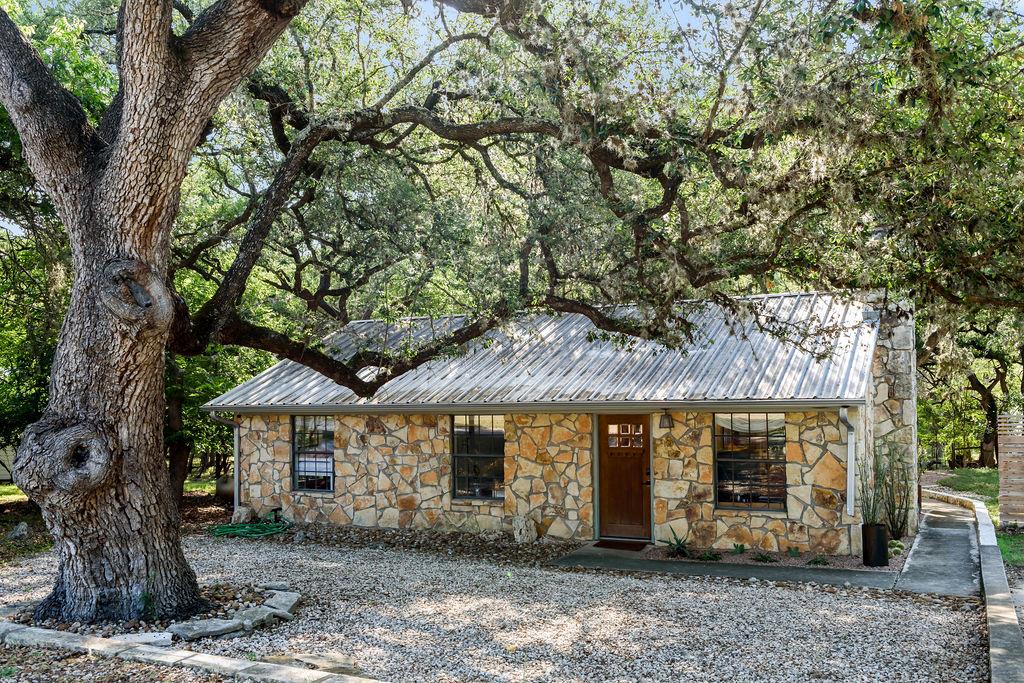 202 Leveritts Loop Property Photo 1