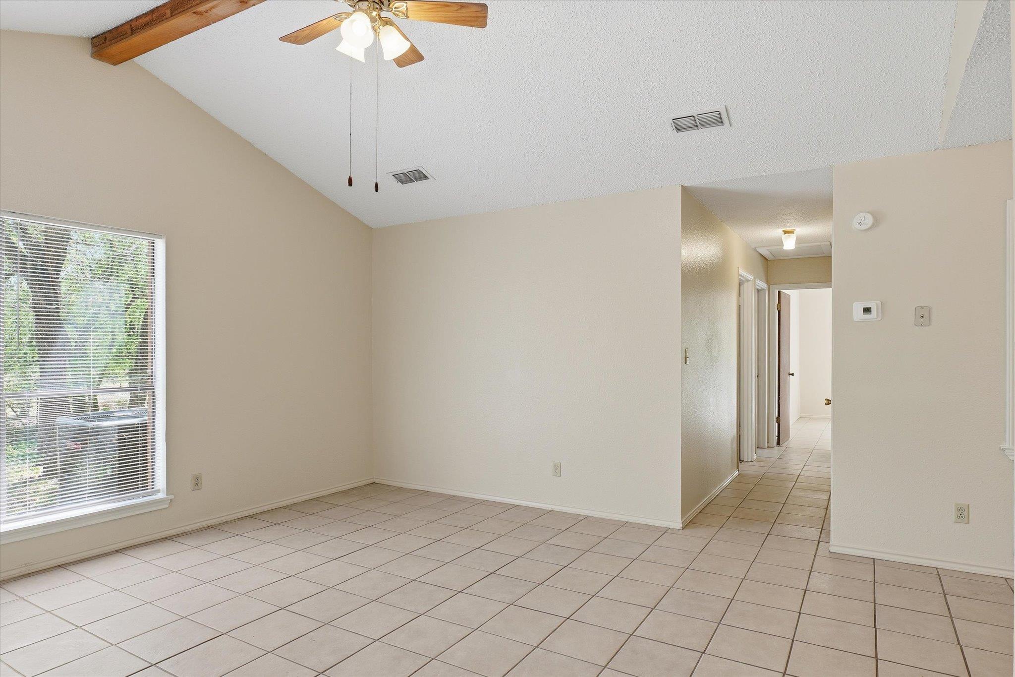 405 Whitetail Dr #b Property Photo 6
