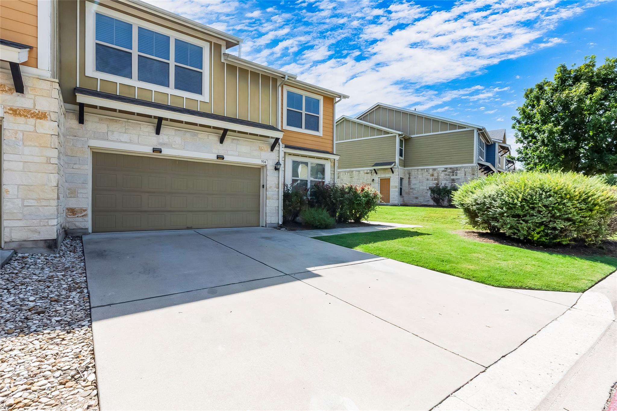 1620 Bryant Dr #904 Property Photo 3