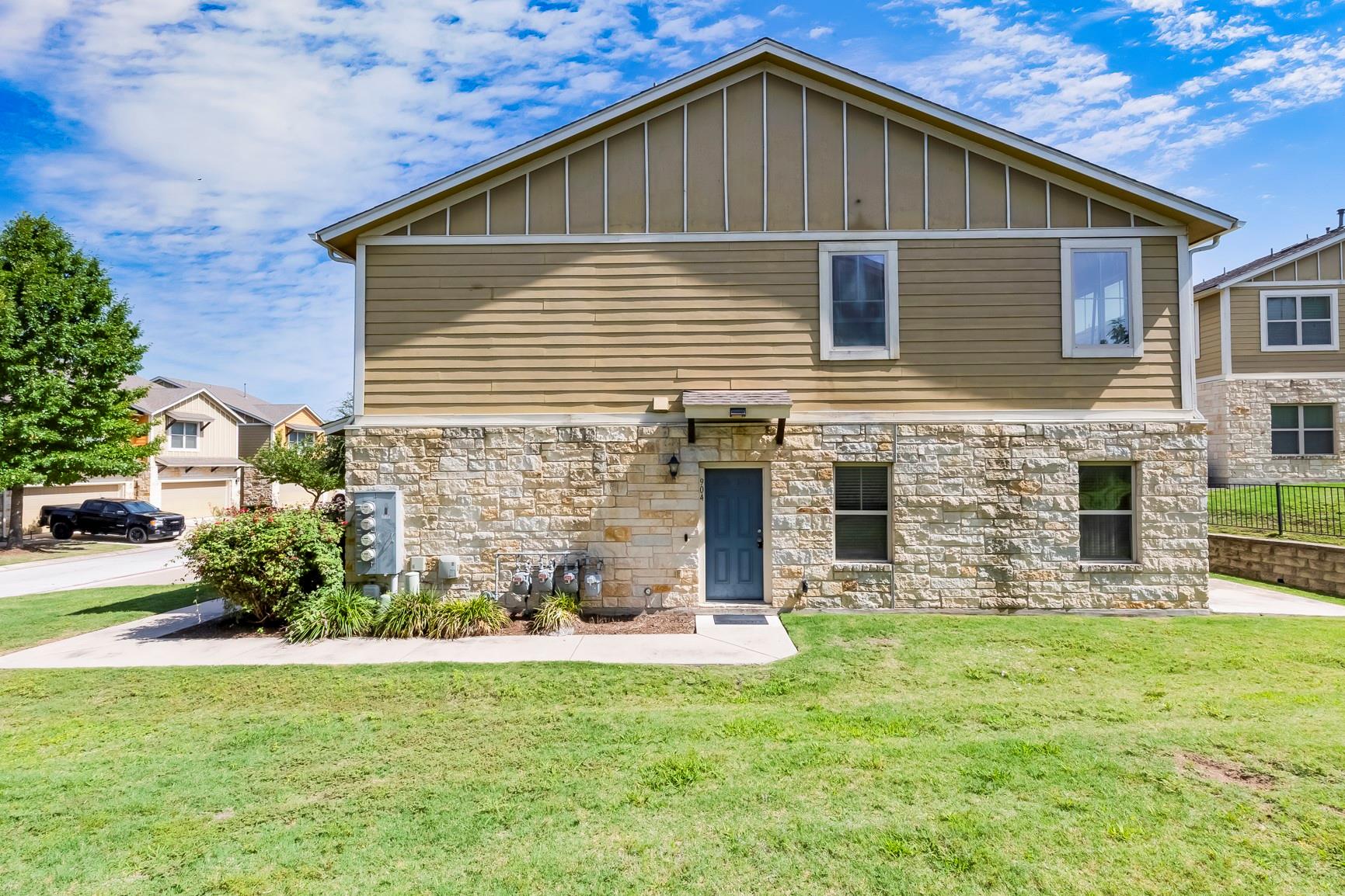 1620 Bryant Dr #904 Property Photo 4
