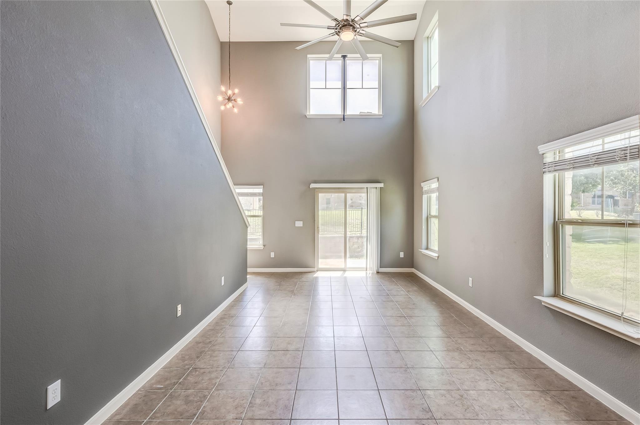 1620 Bryant Dr #904 Property Photo 6