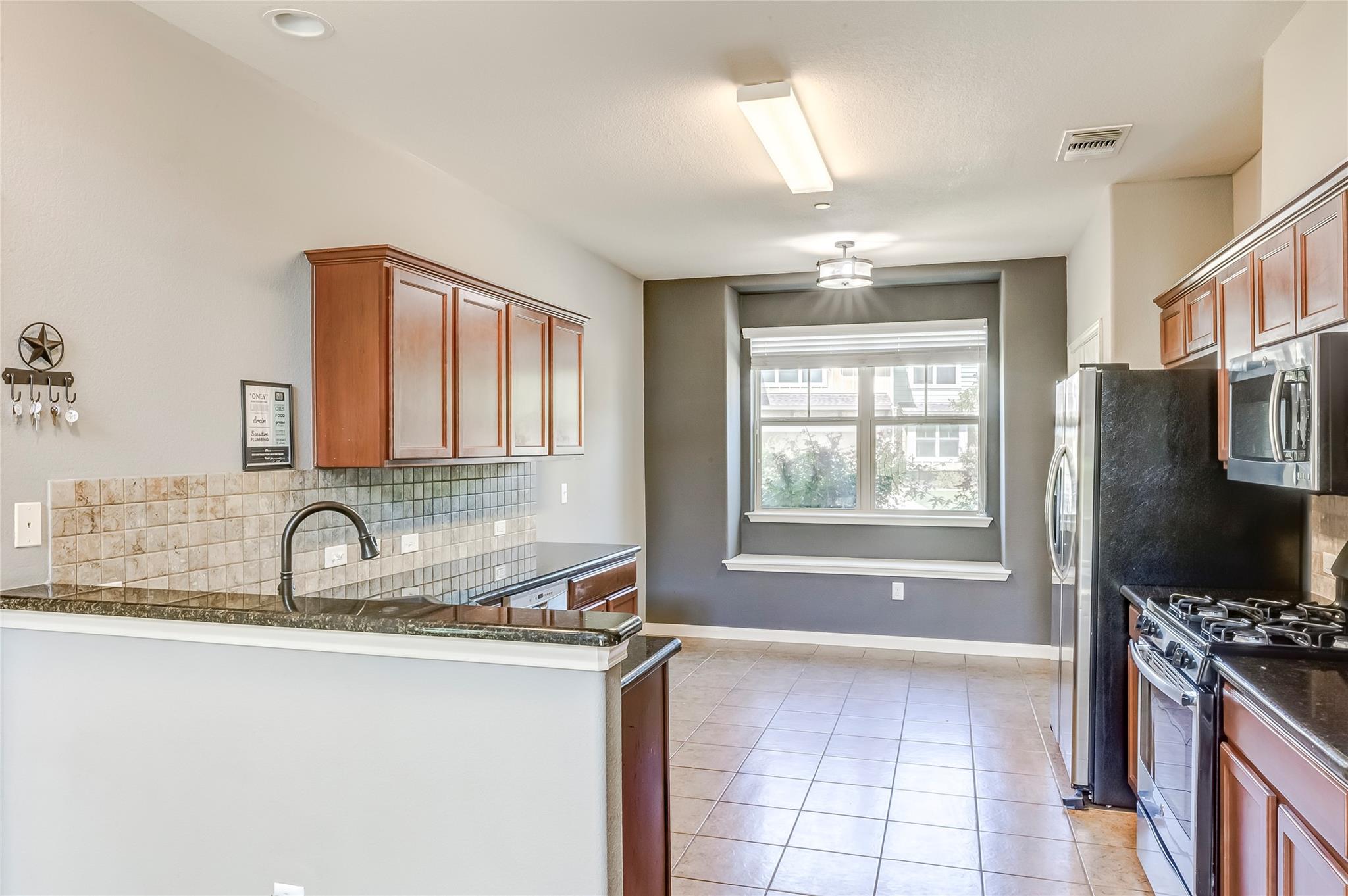 1620 Bryant Dr #904 Property Photo 10
