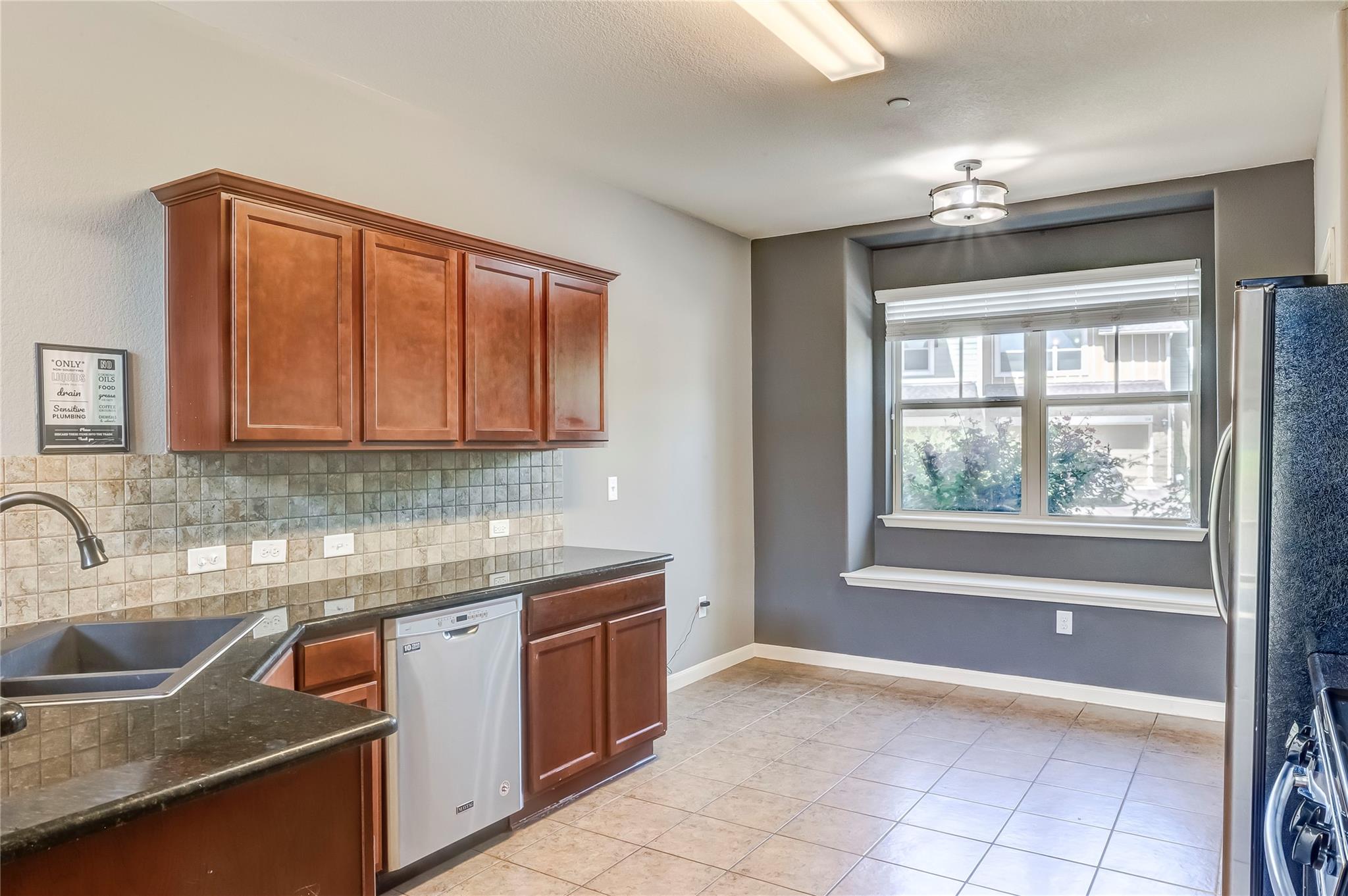 1620 Bryant Dr #904 Property Photo 11
