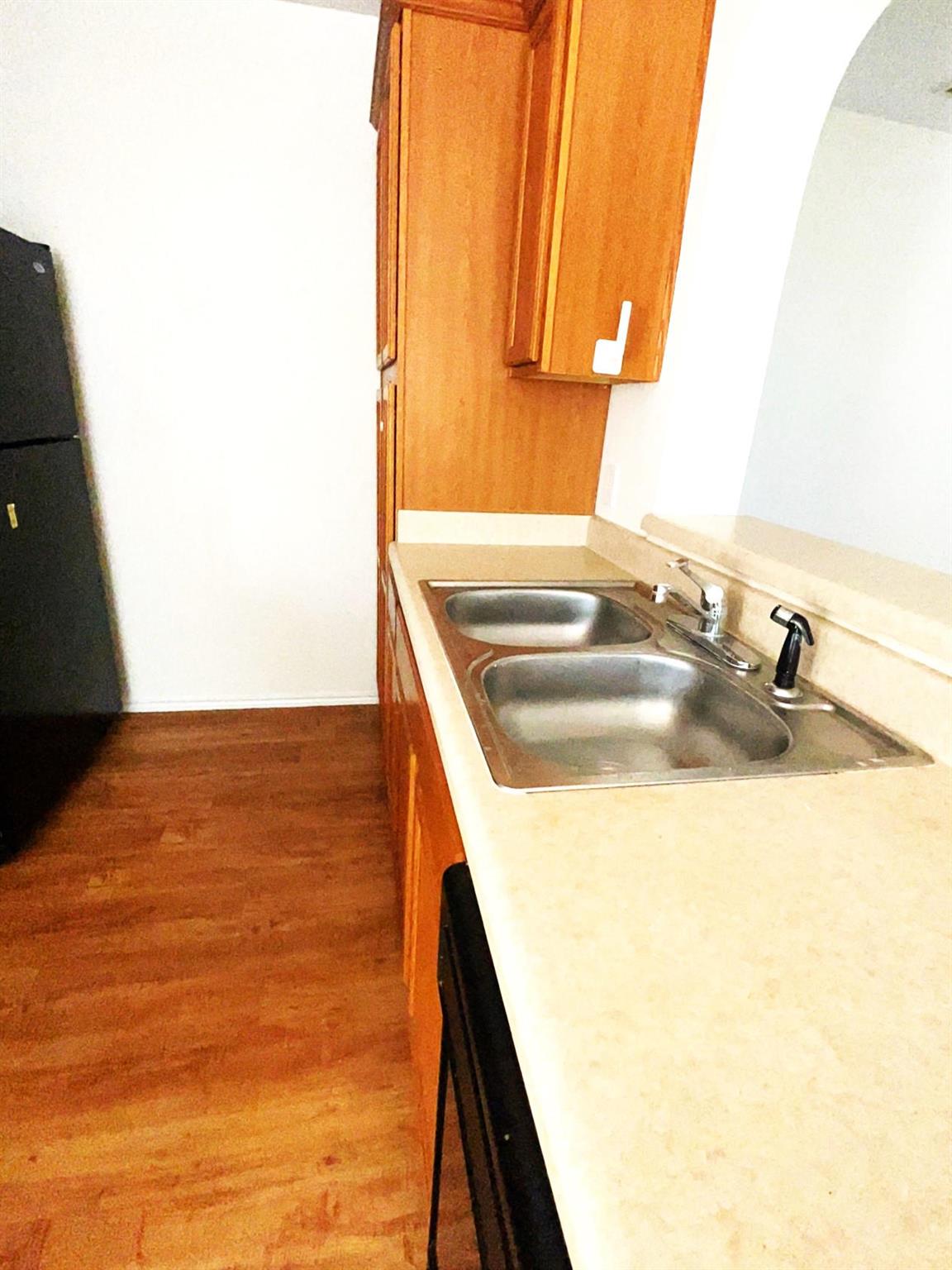 115a Auction Oak None #a Property Photo 3