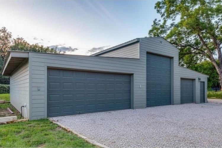 303 Lago Verde Rd Property Photo 4