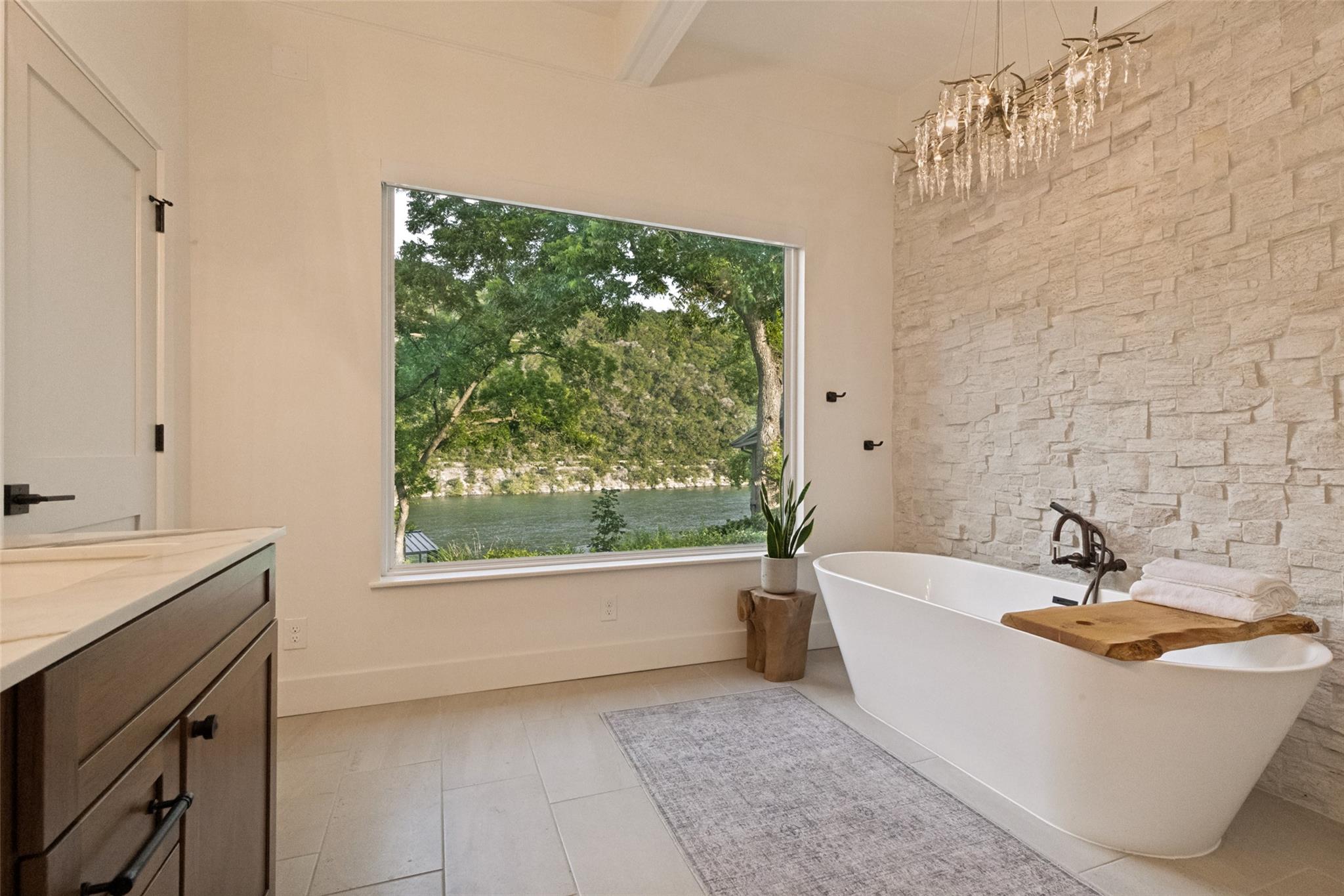 303 Lago Verde Rd Property Photo 18
