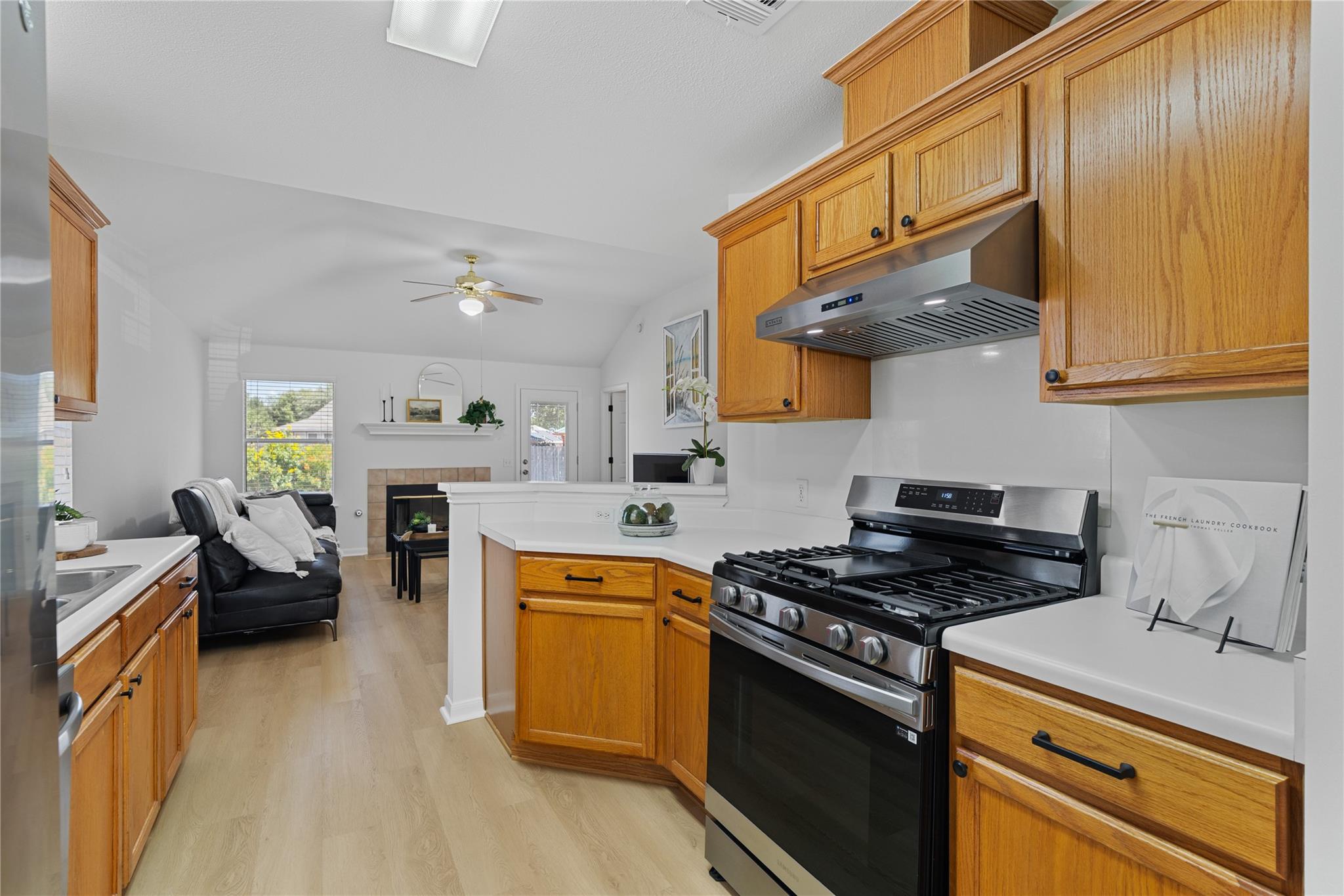 101 Cotton Creek Way Property Photo 11
