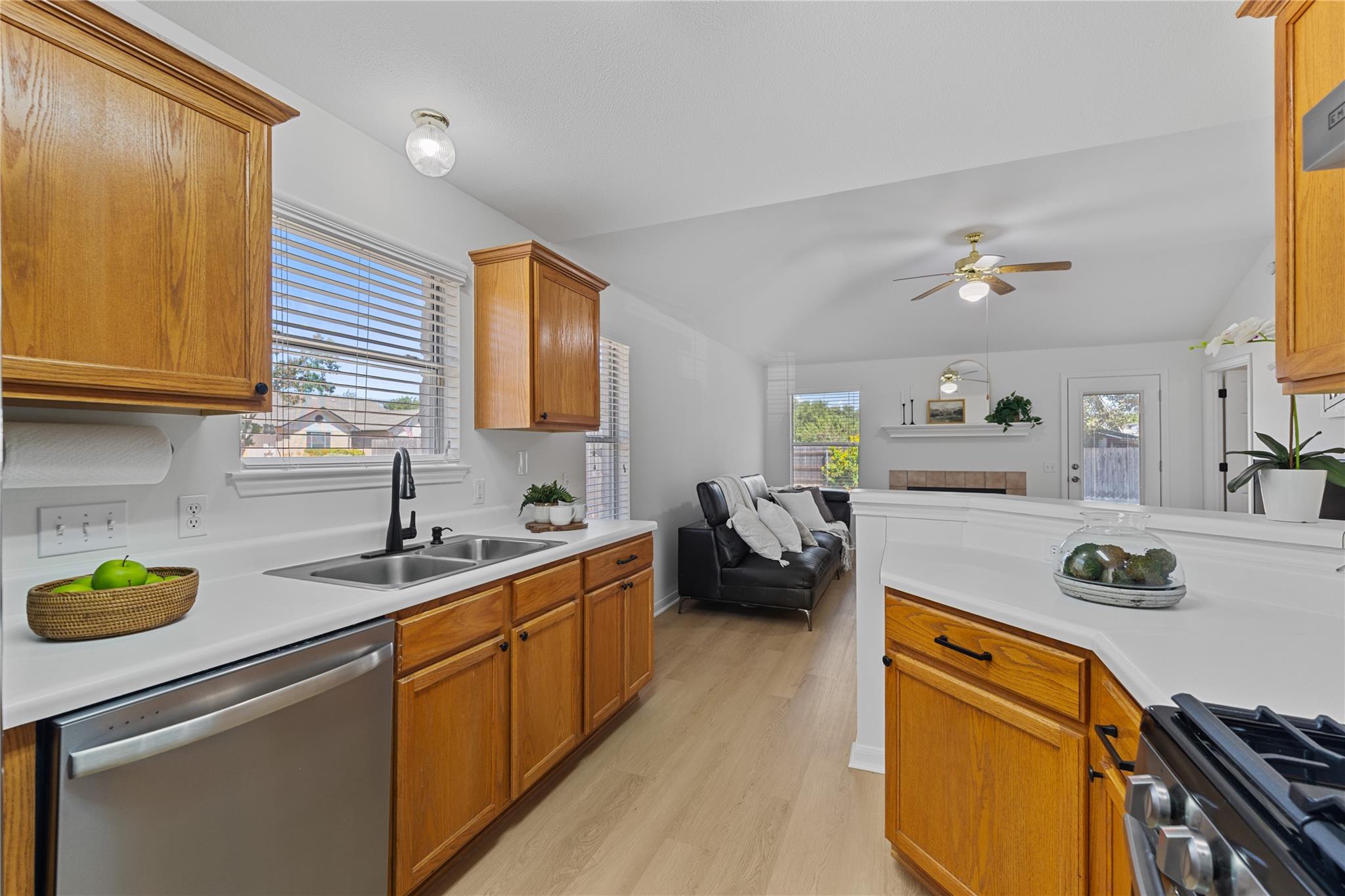 101 Cotton Creek Way Property Photo 12