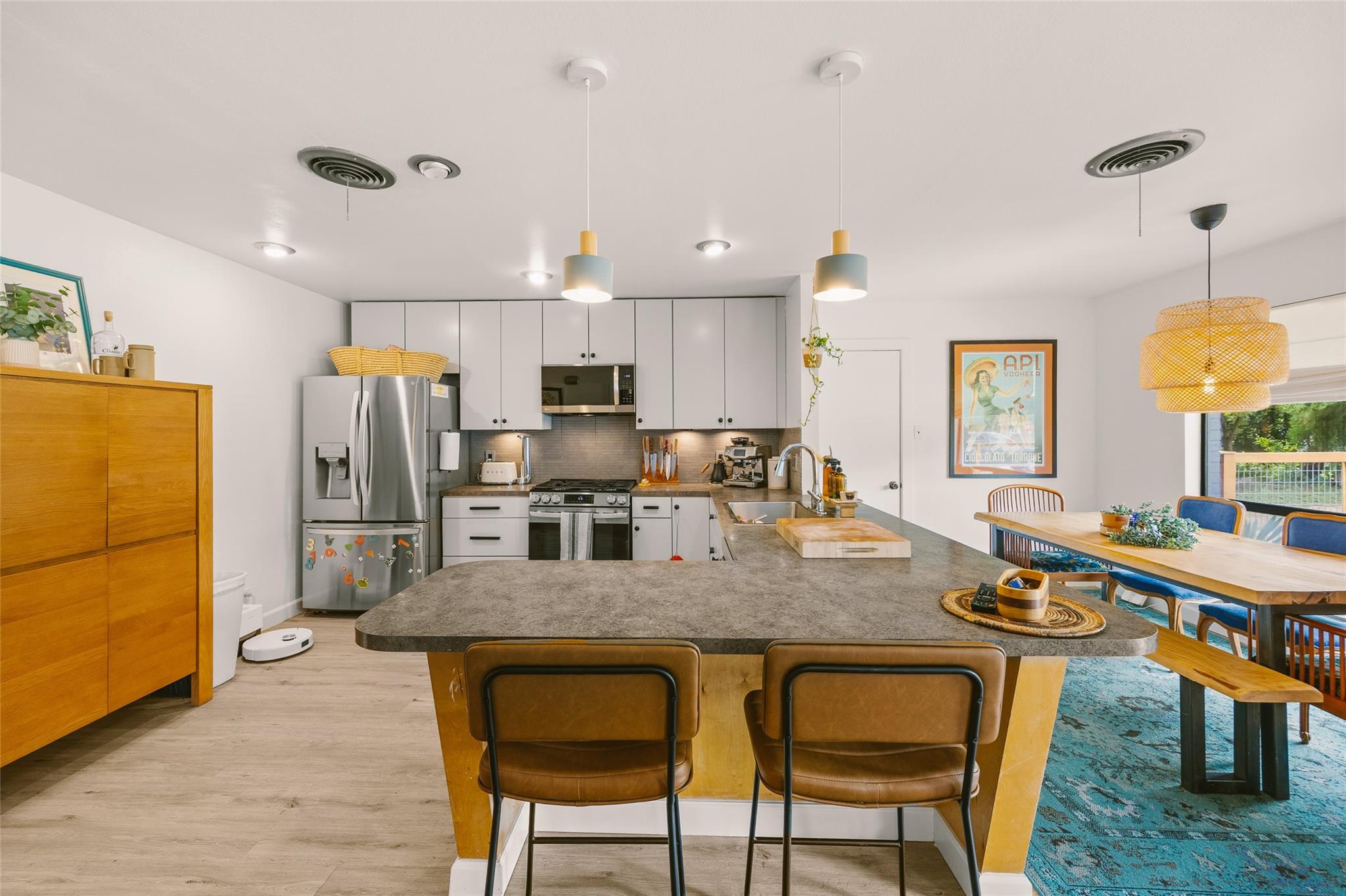 805 Cardiff Dr Property Photo 19