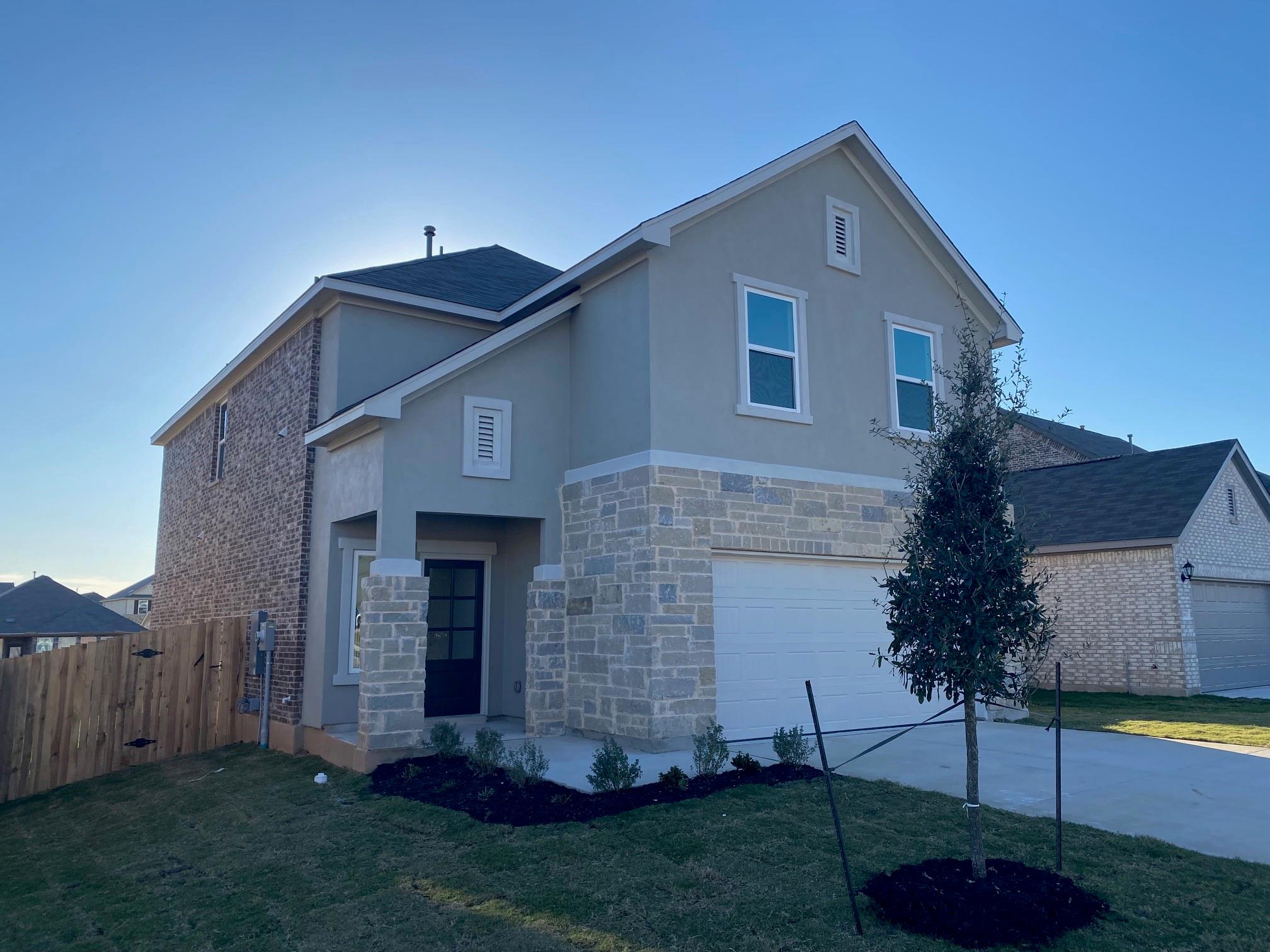 270 Pepperbark Loop Property Photo 1