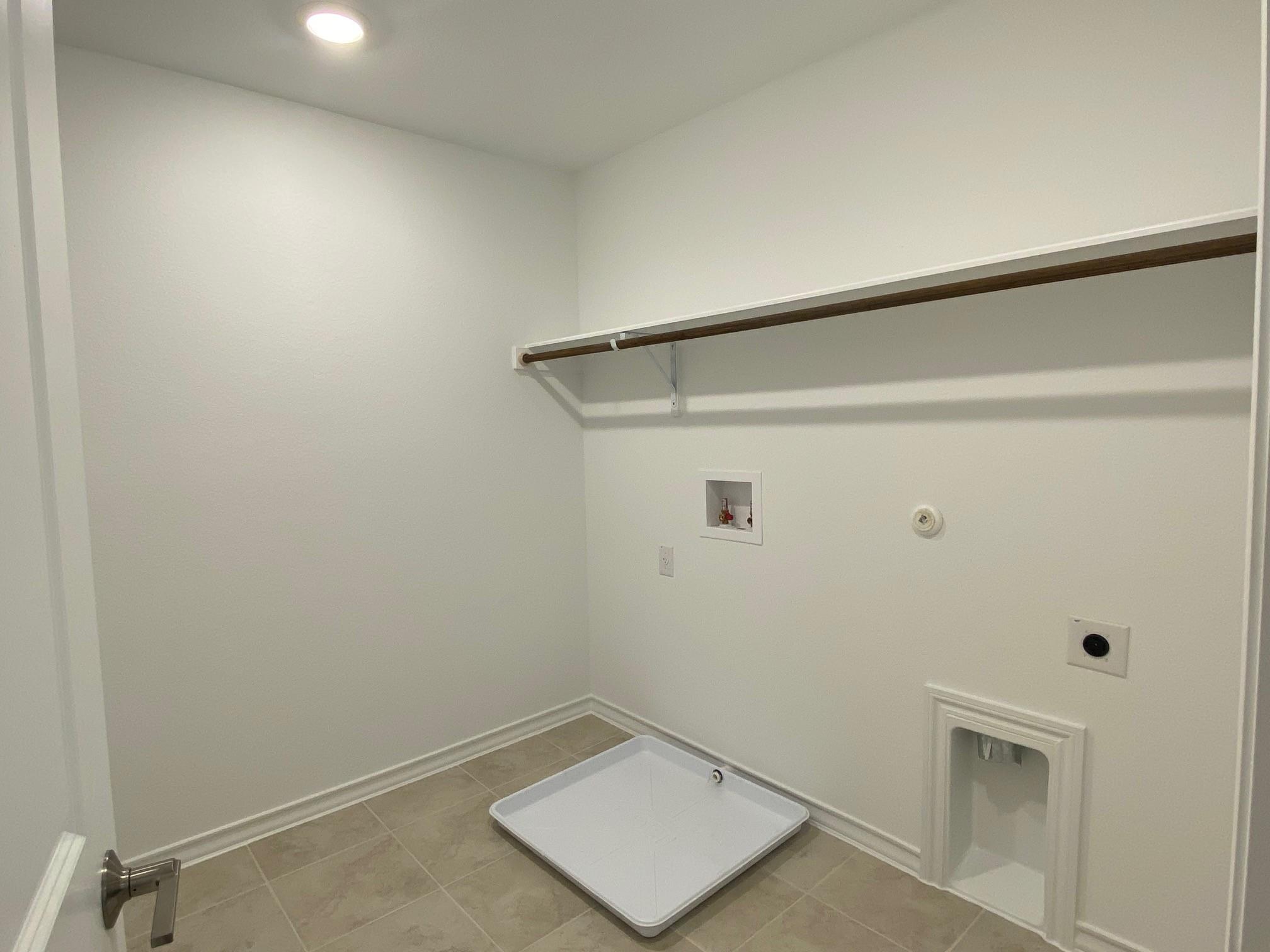 270 Pepperbark Loop Property Photo 10