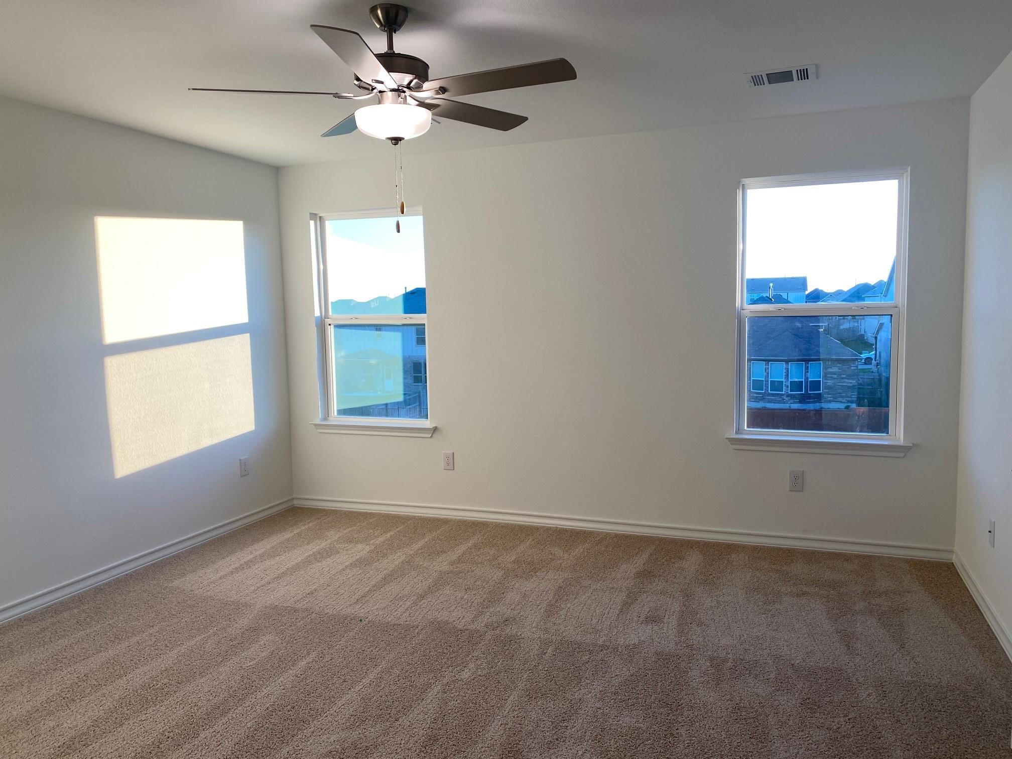 270 Pepperbark Loop Property Photo 15