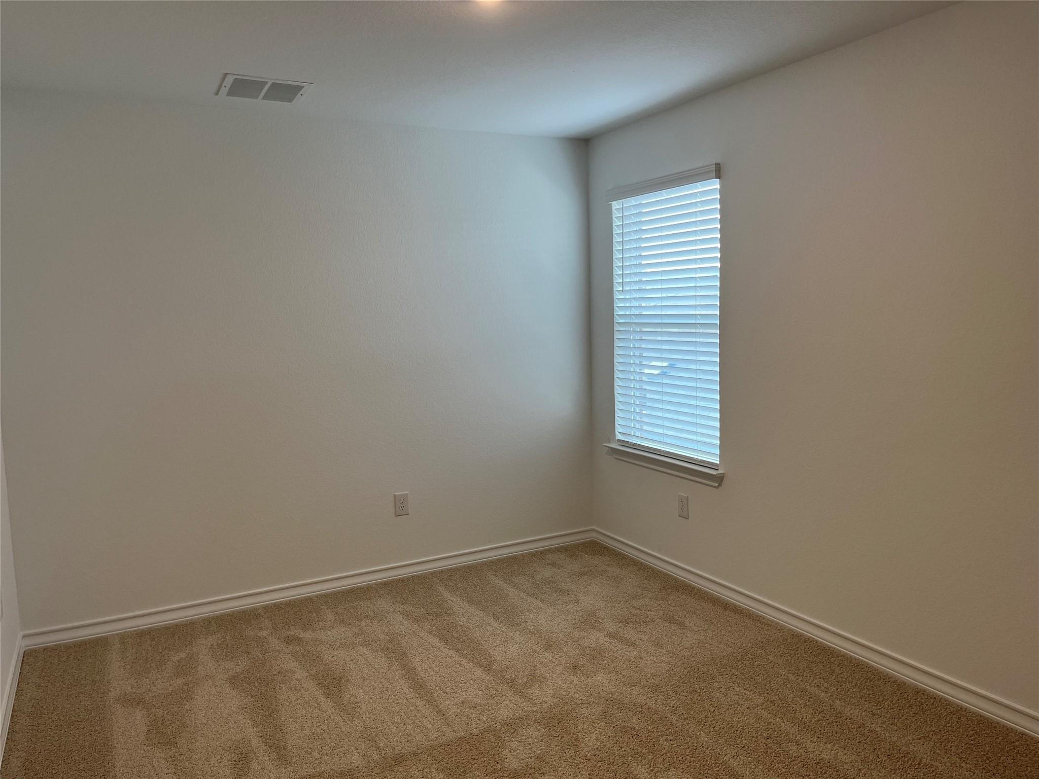 270 Pepperbark Loop Property Photo 23