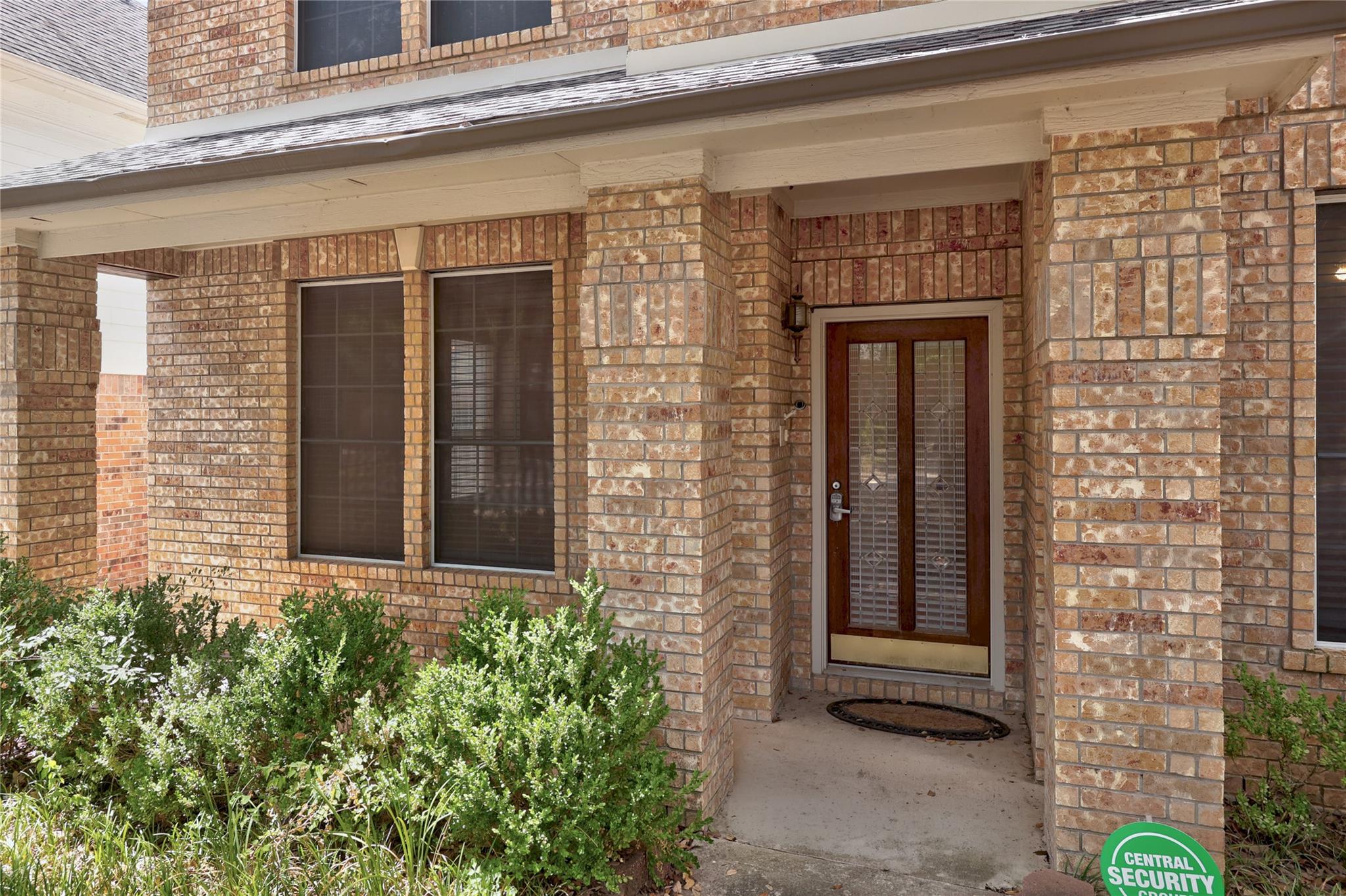 1519 Tamar Ln Property Photo 3