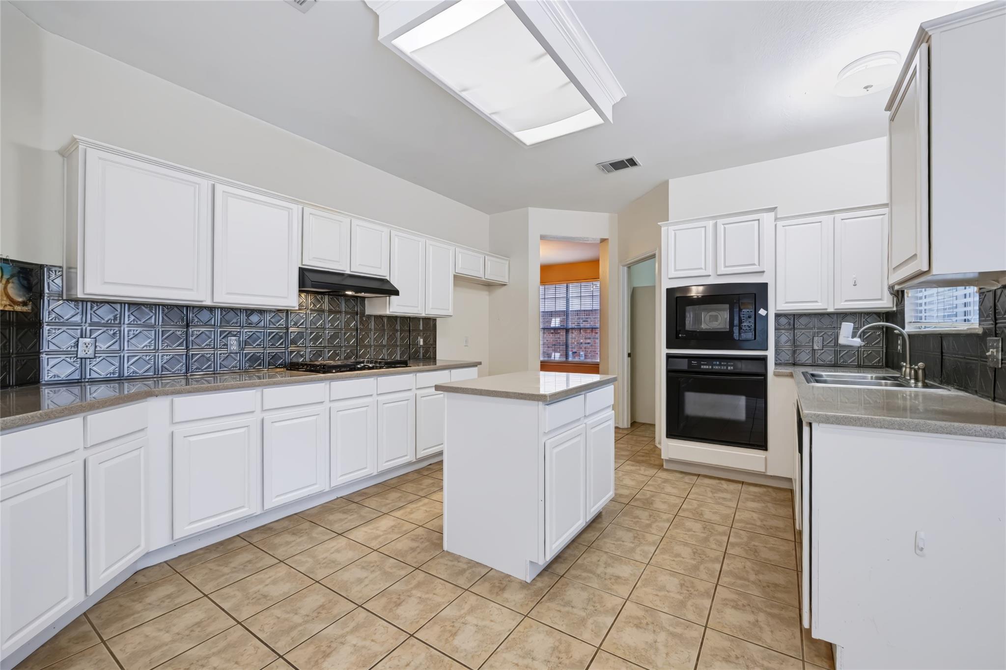 1519 Tamar Ln Property Photo 13