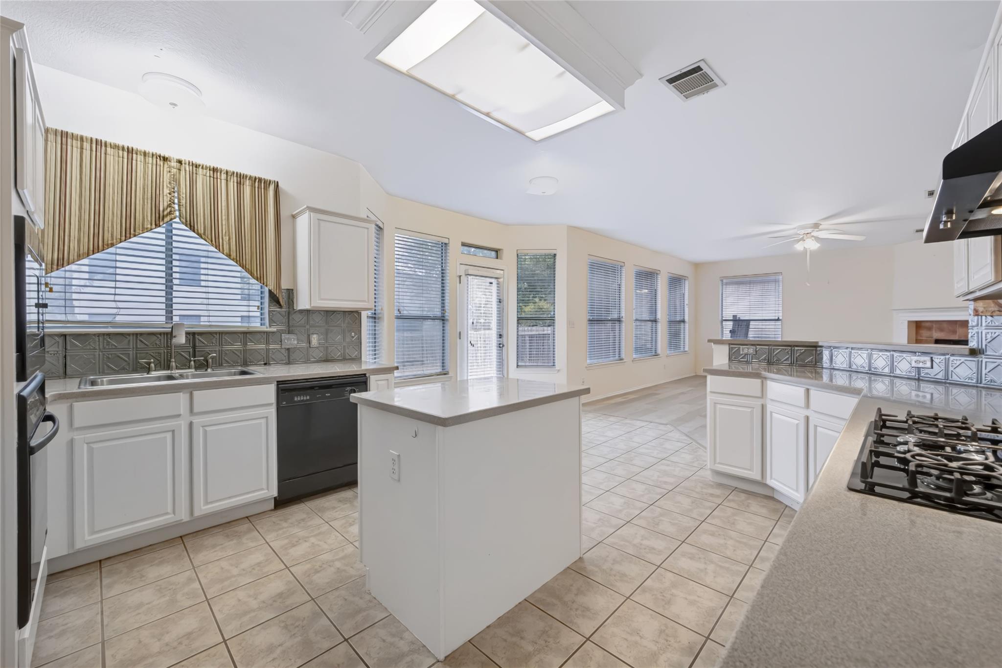 1519 Tamar Ln Property Photo 14