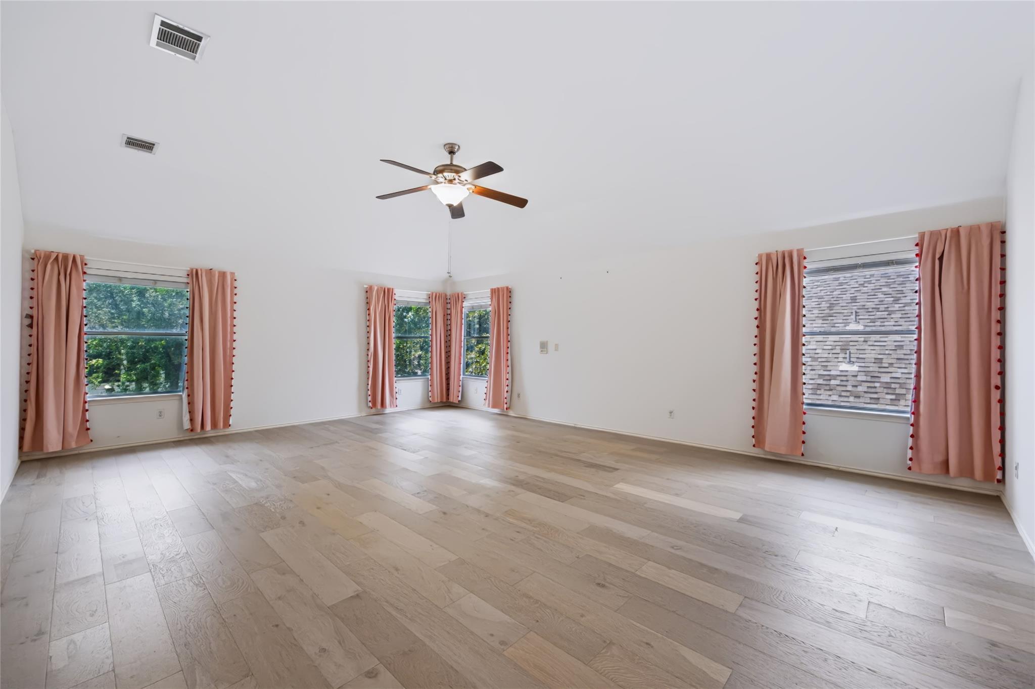 1519 Tamar Ln Property Photo 21
