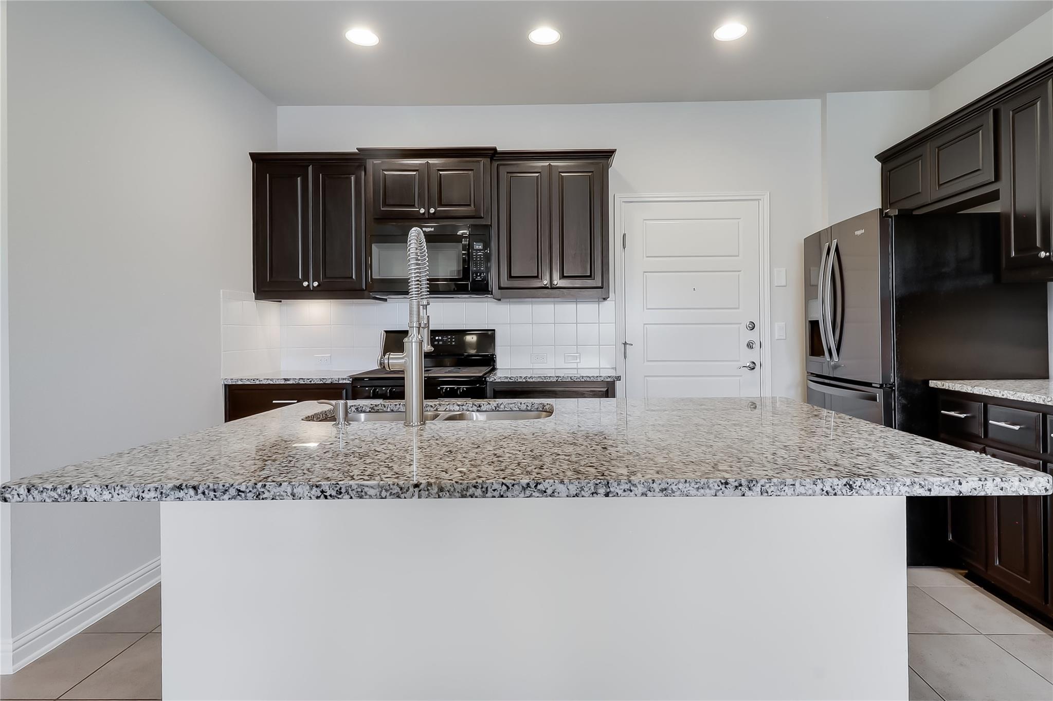 6814 E Riverside Dr #32 Property Photo 11