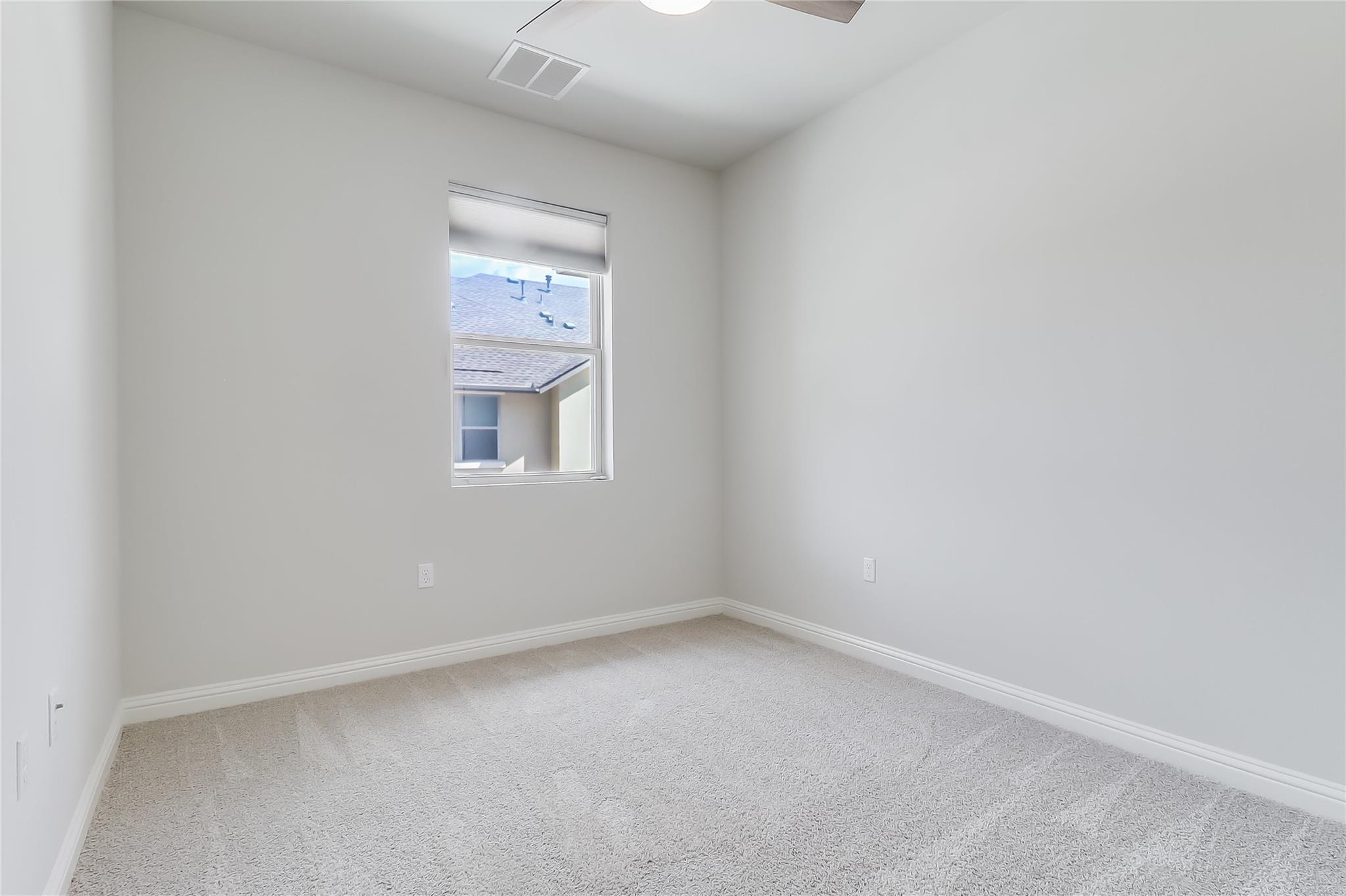 6814 E Riverside Dr #32 Property Photo 19