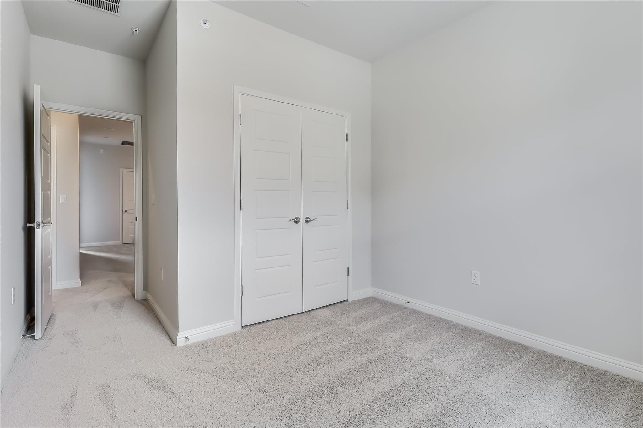 6814 E Riverside Dr #32 Property Photo 20