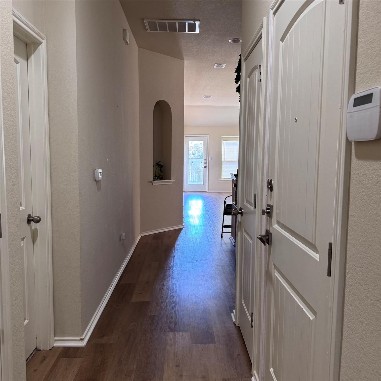 12913 Pealing Way Property Photo 6