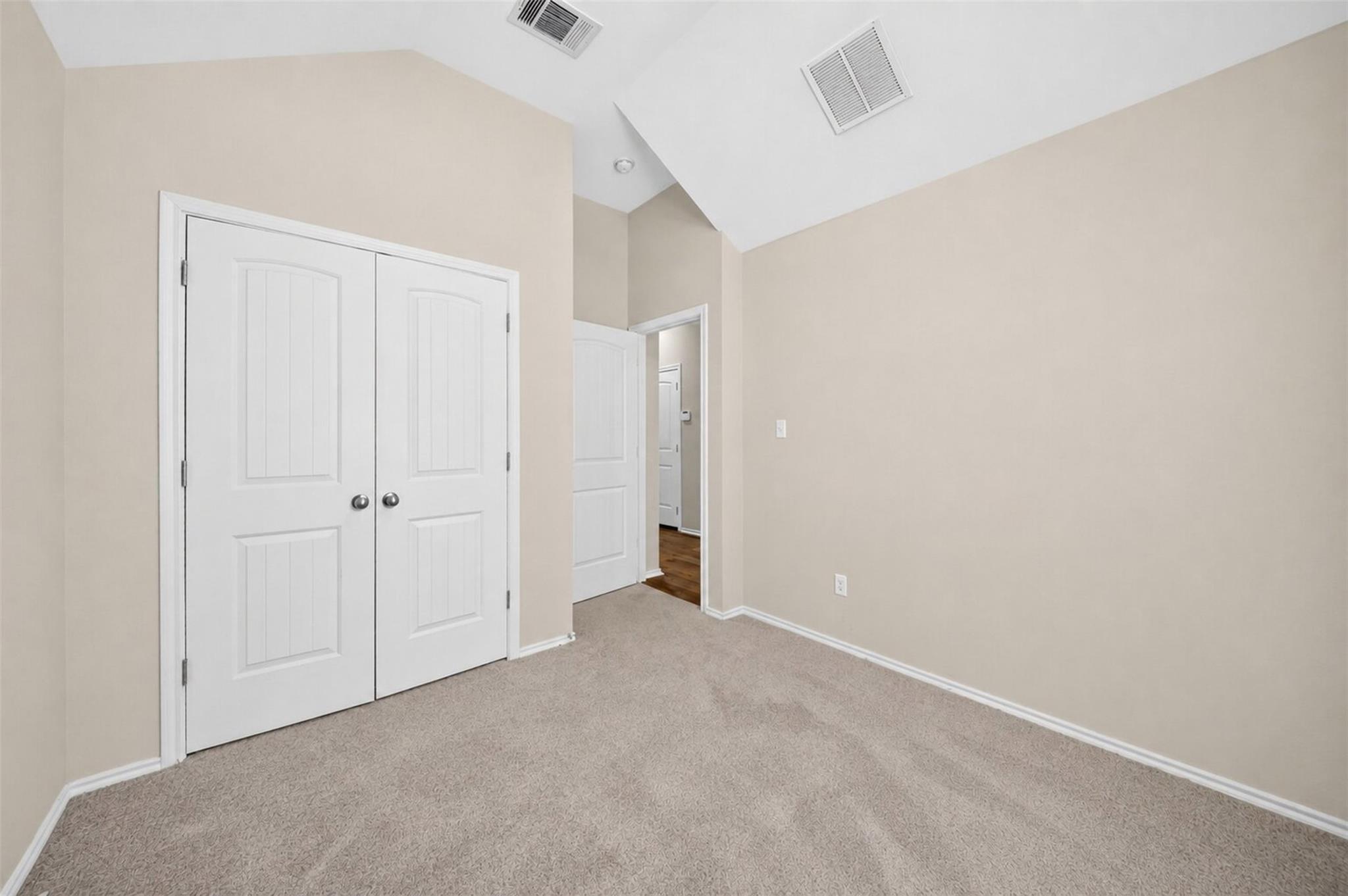 12913 Pealing Way Property Photo 9