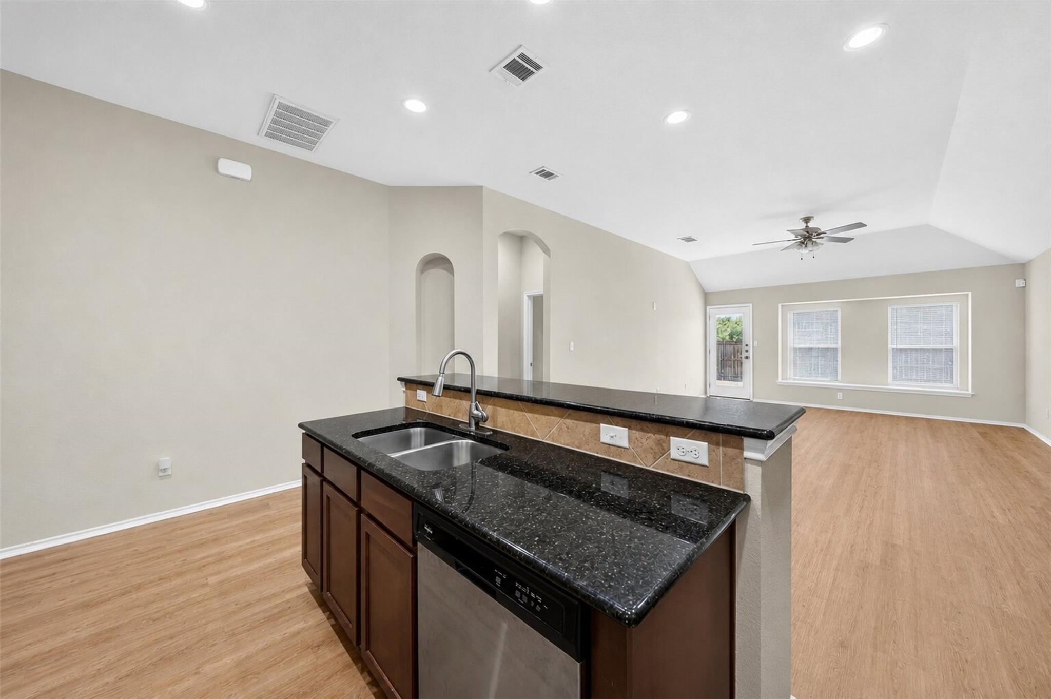12913 Pealing Way Property Photo 17