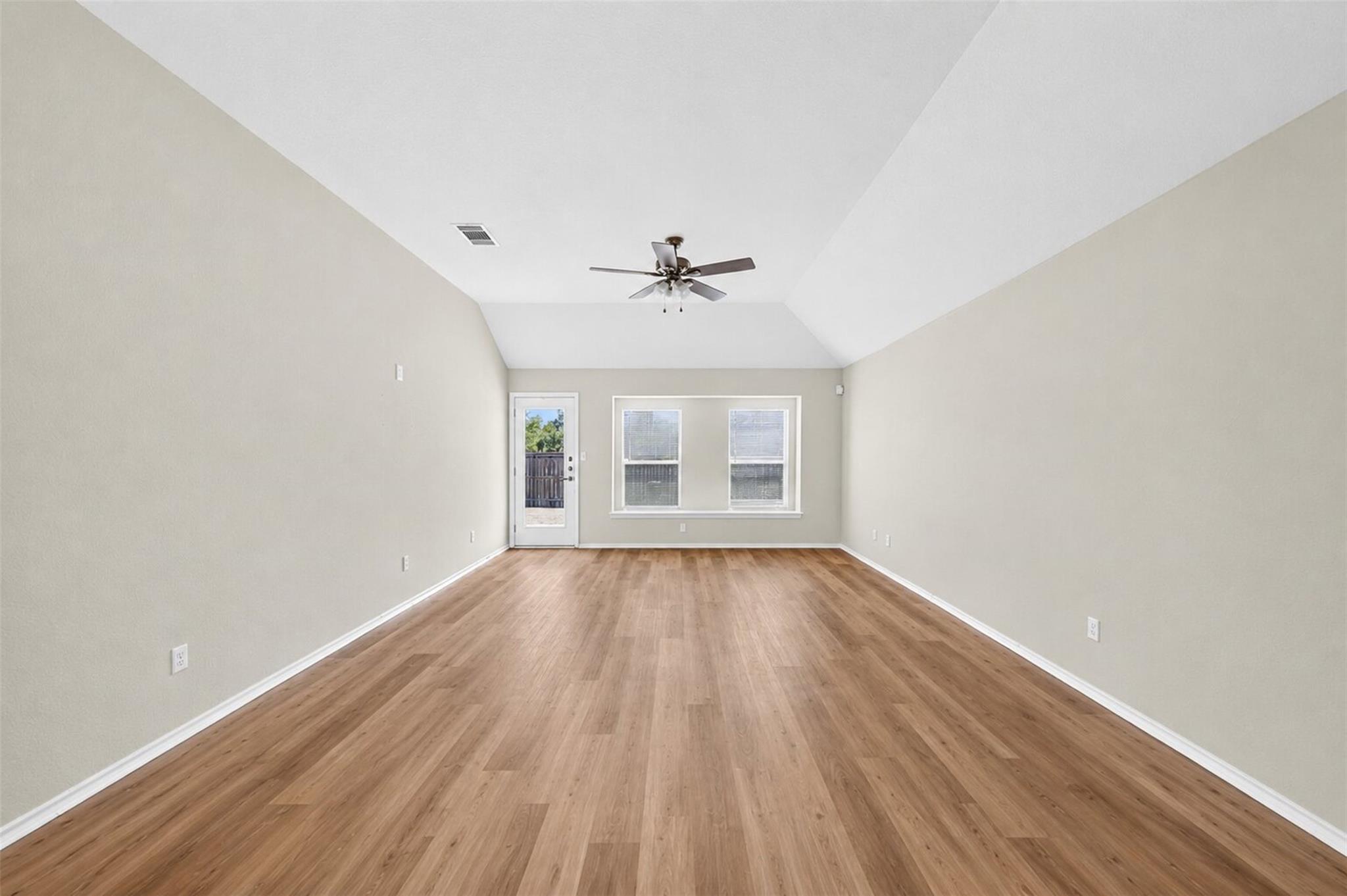 12913 Pealing Way Property Photo 19