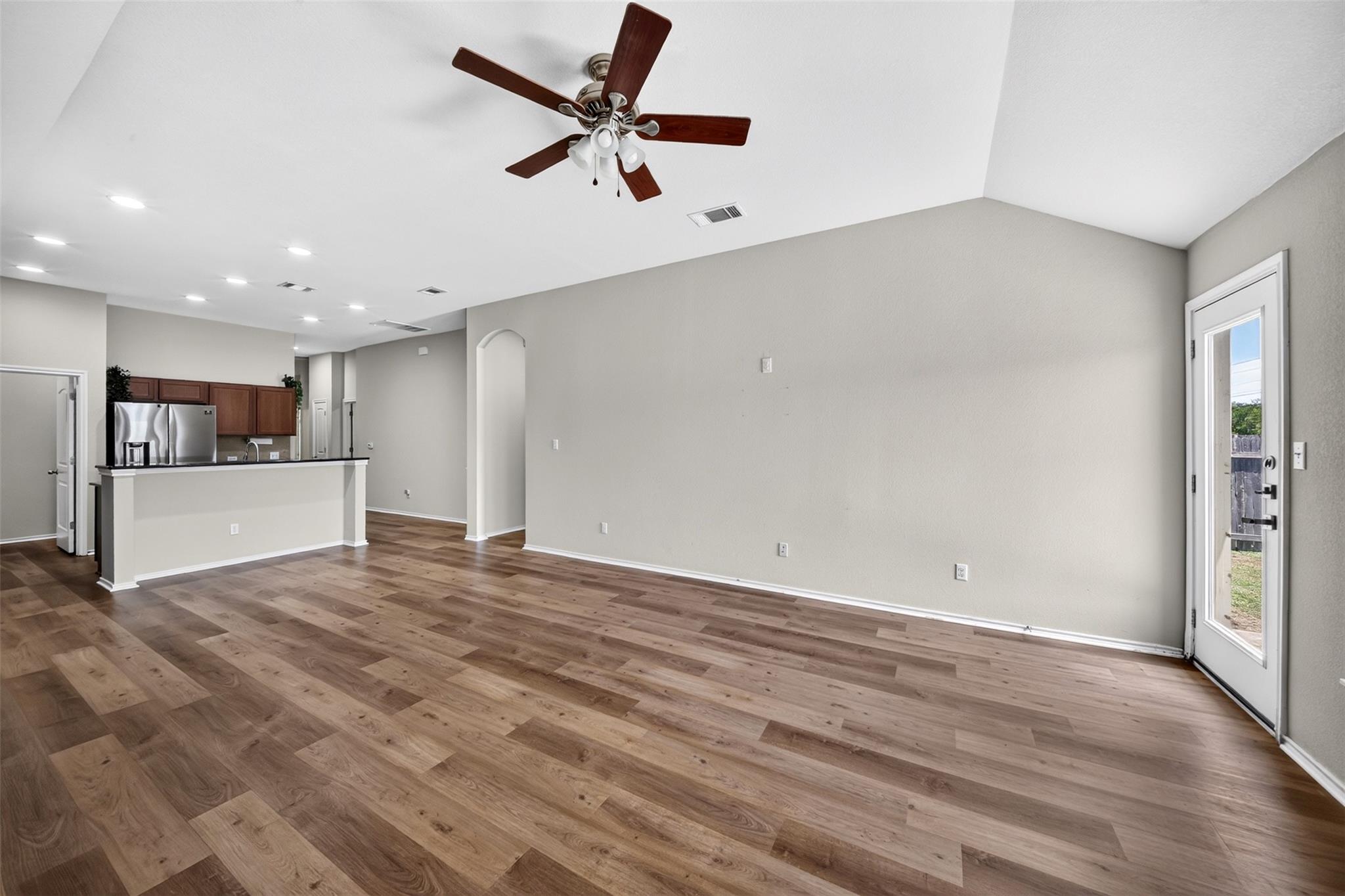12913 Pealing Way Property Photo 22
