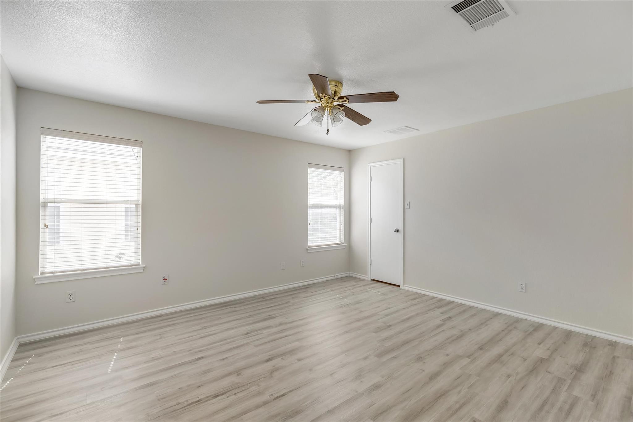 3207 Barksdale Dr Property Photo 12