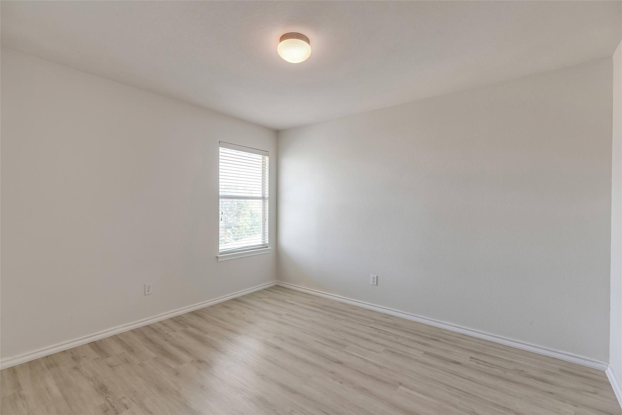 3207 Barksdale Dr Property Photo 23