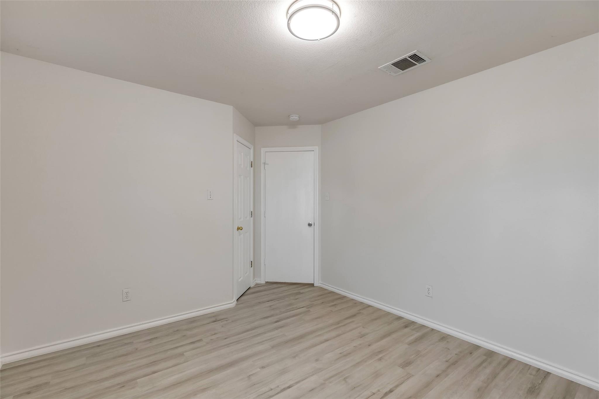 3207 Barksdale Dr Property Photo 27