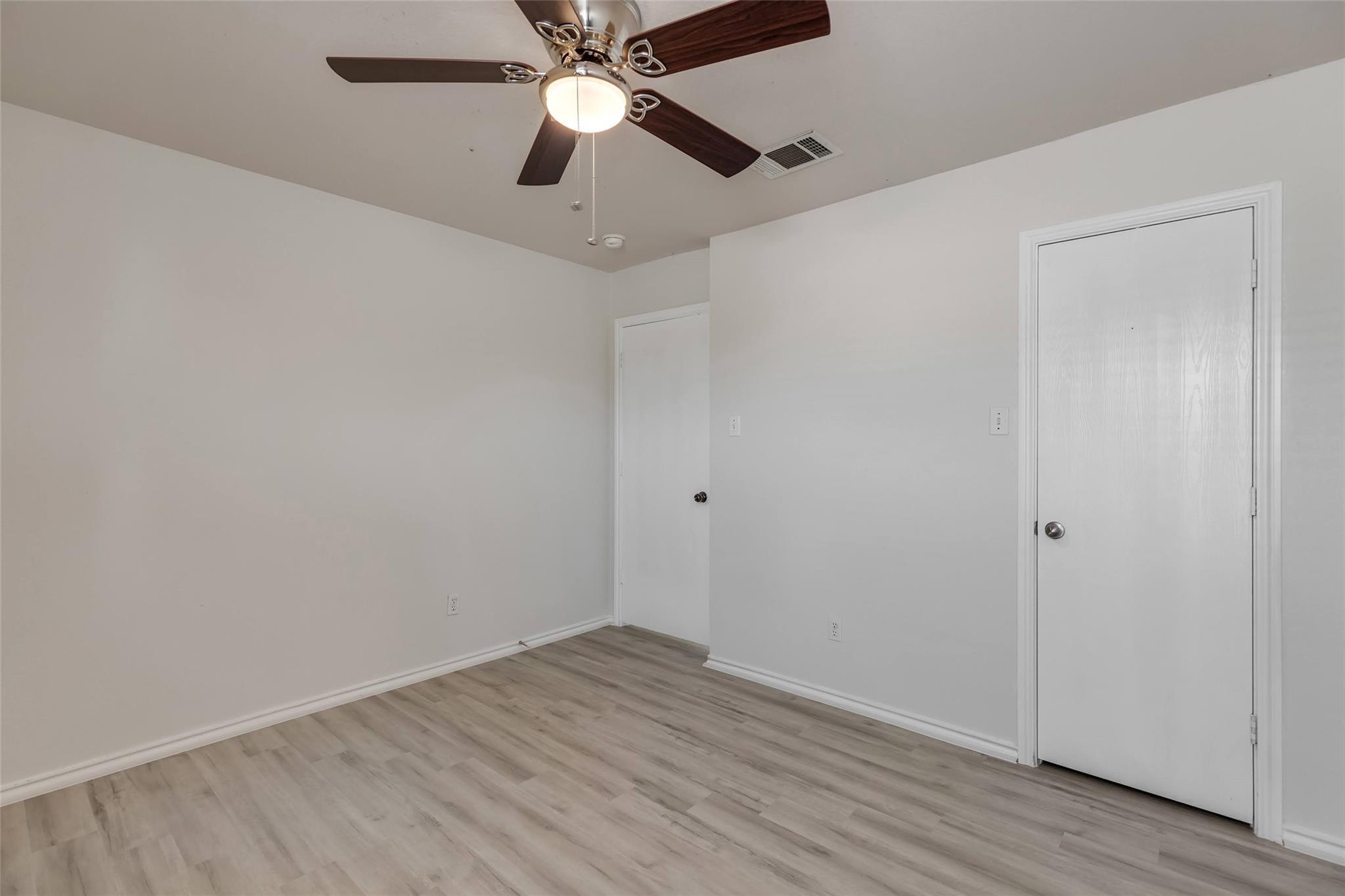 3207 Barksdale Dr Property Photo 29