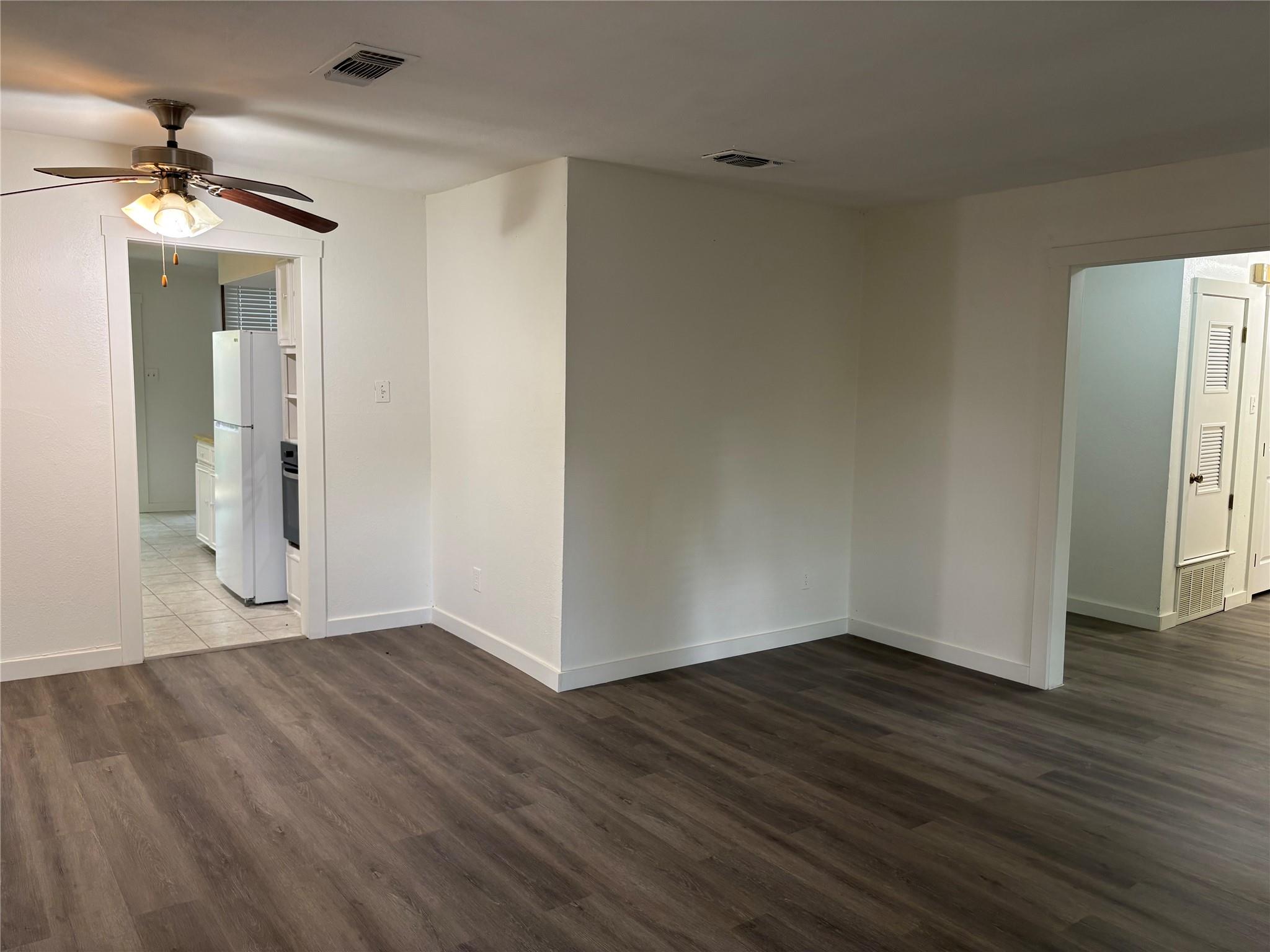 11913 Rennalee Loop Property Photo 6