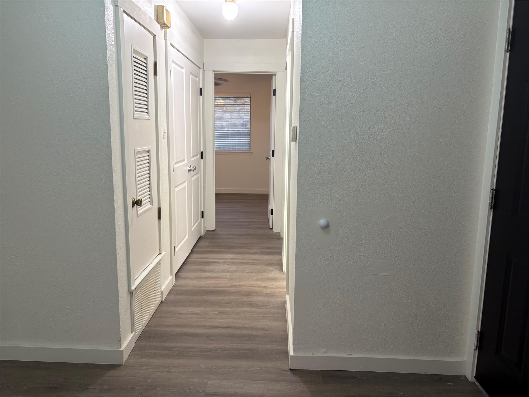 11913 Rennalee Loop Property Photo 15