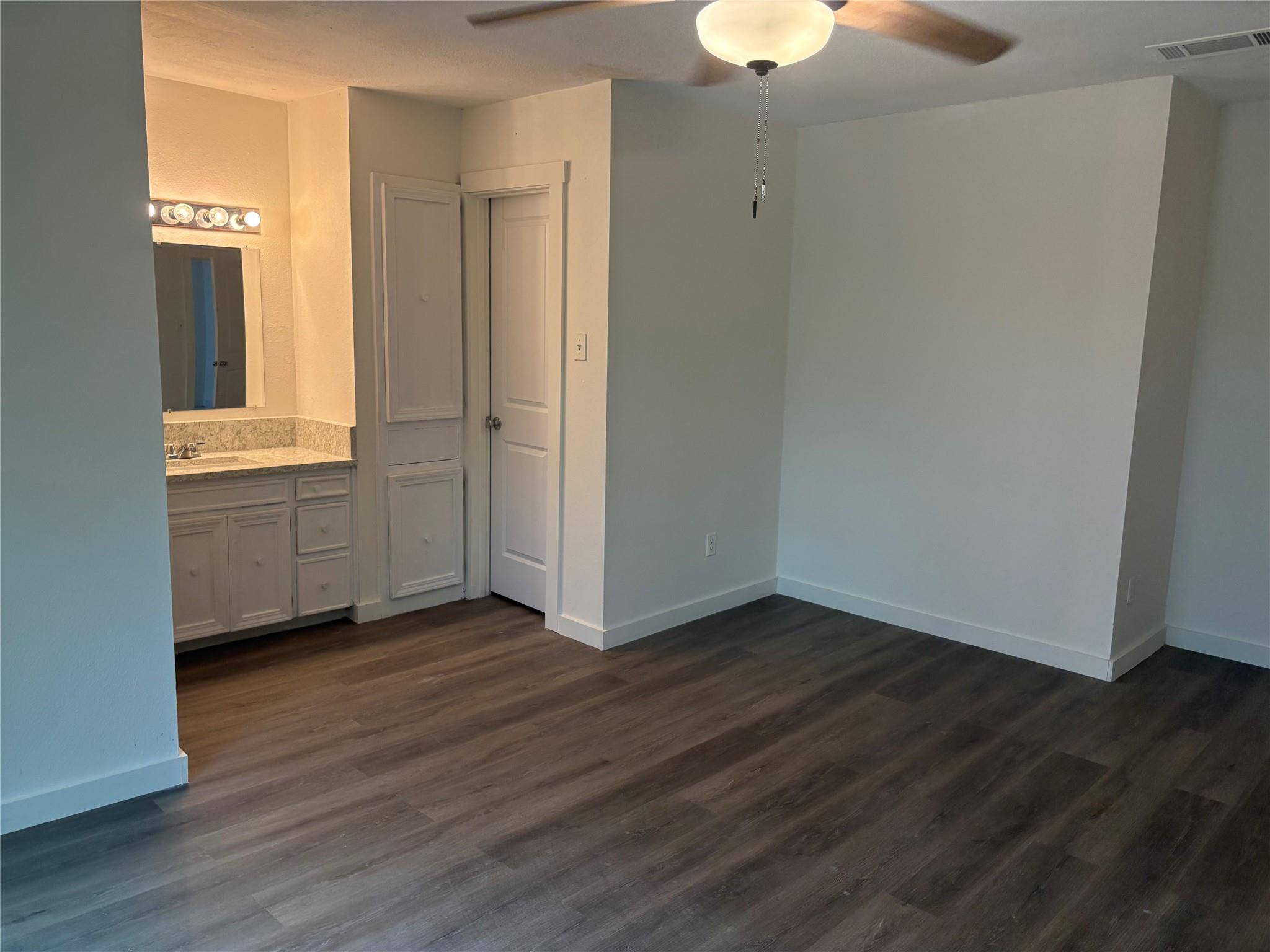 11913 Rennalee Loop Property Photo 20