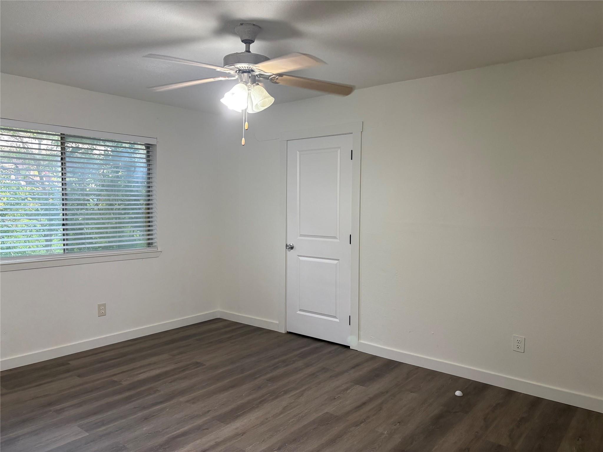 11913 Rennalee Loop Property Photo 26