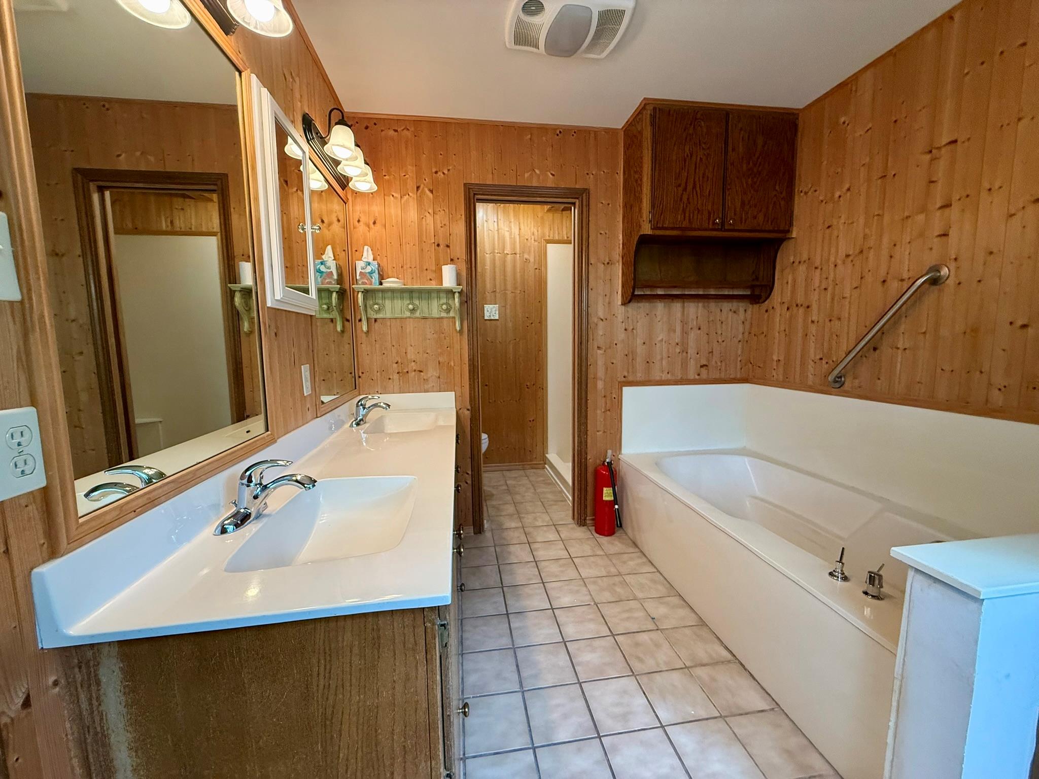 4748 Eck Ln Property Photo 23
