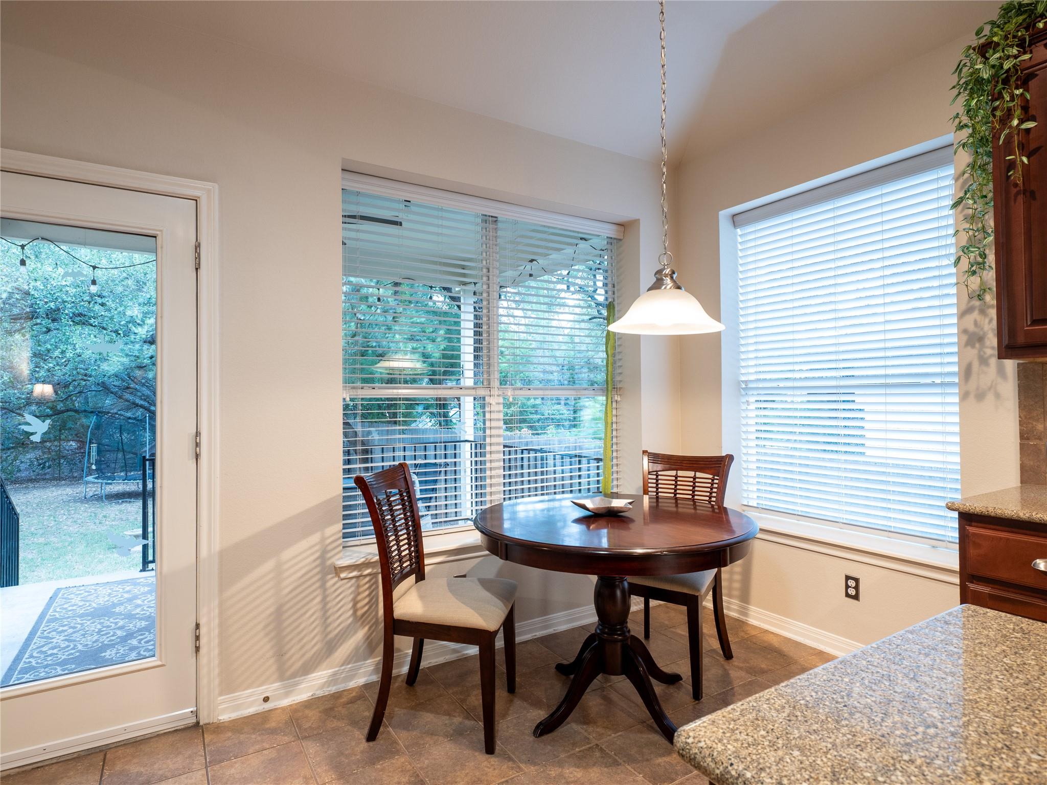 2214 Yellow Bird Trl Property Photo 11