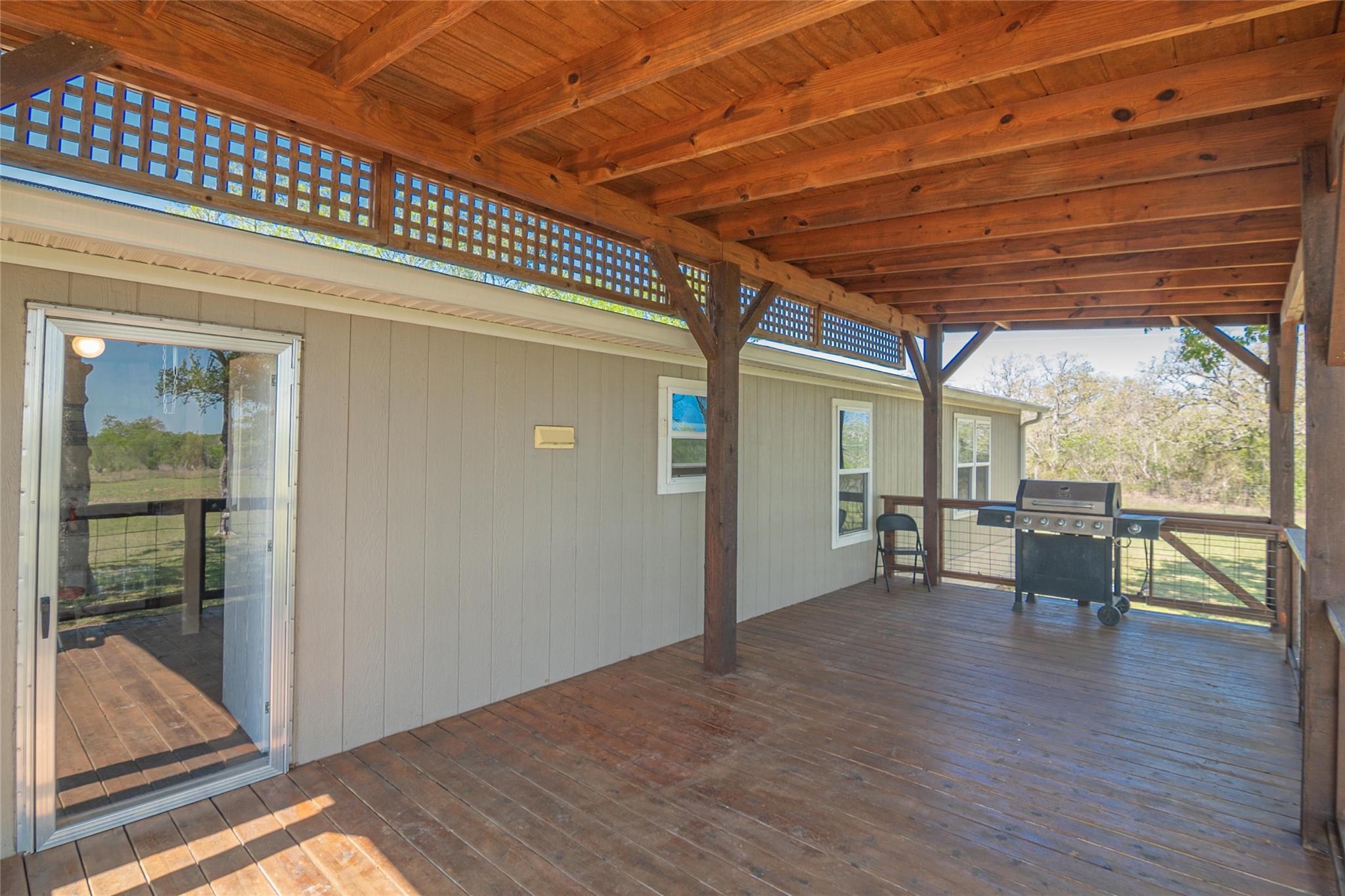 2105 Fm 1104 Property Photo 25