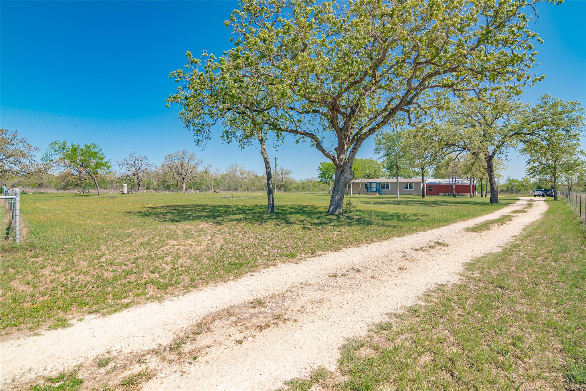 2105 Fm 1104 Property Photo 34