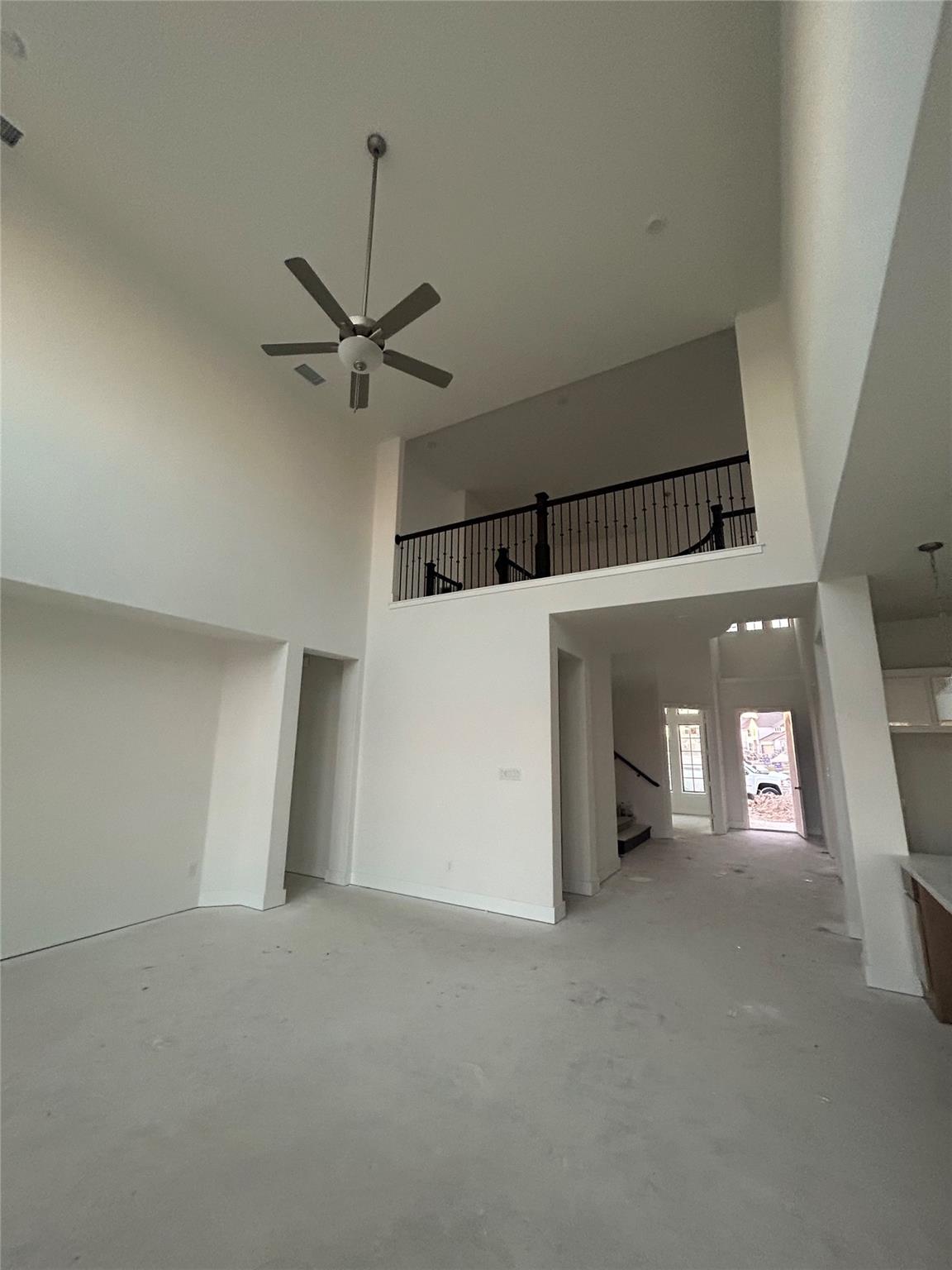 500 Hollister Dr Property Photo 5