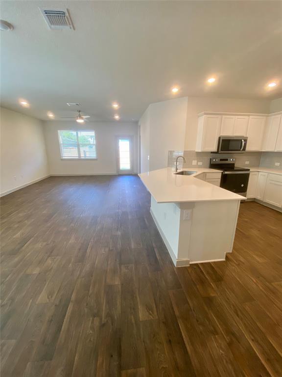 3117 Bragg Pl Property Photo 5