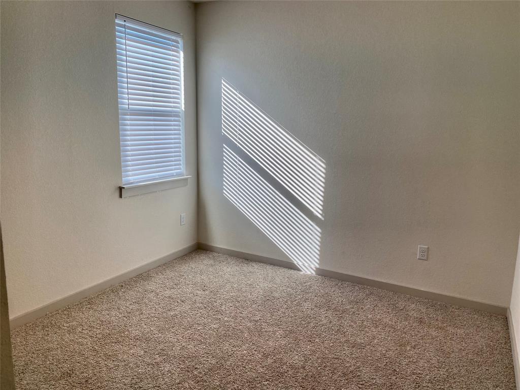 3117 Bragg Pl Property Photo 11