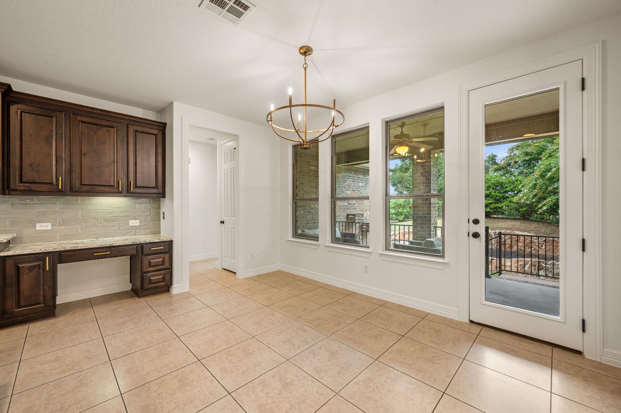 2201 Quarry Loop Property Photo 13