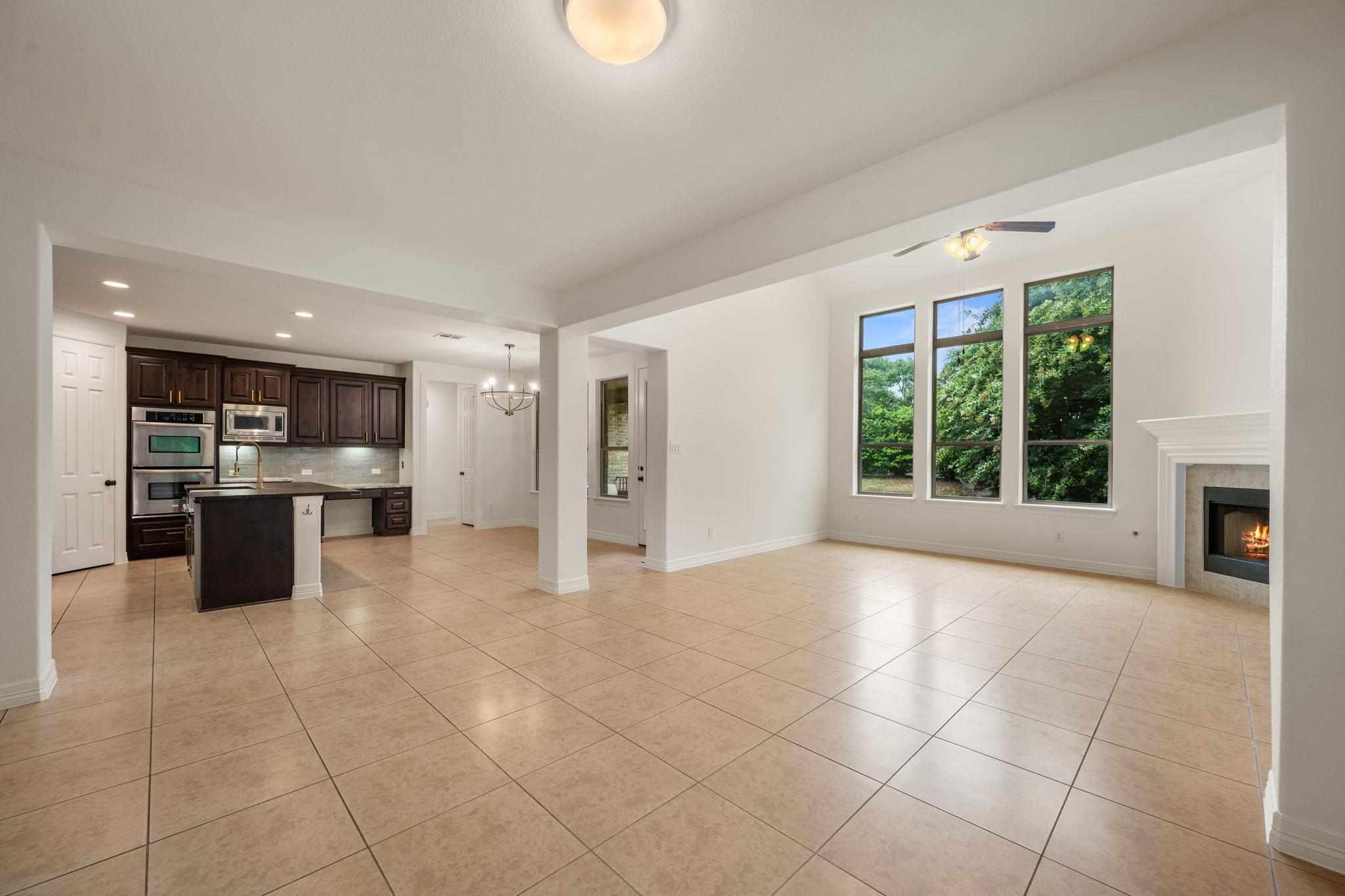 2201 Quarry Loop Property Photo 16